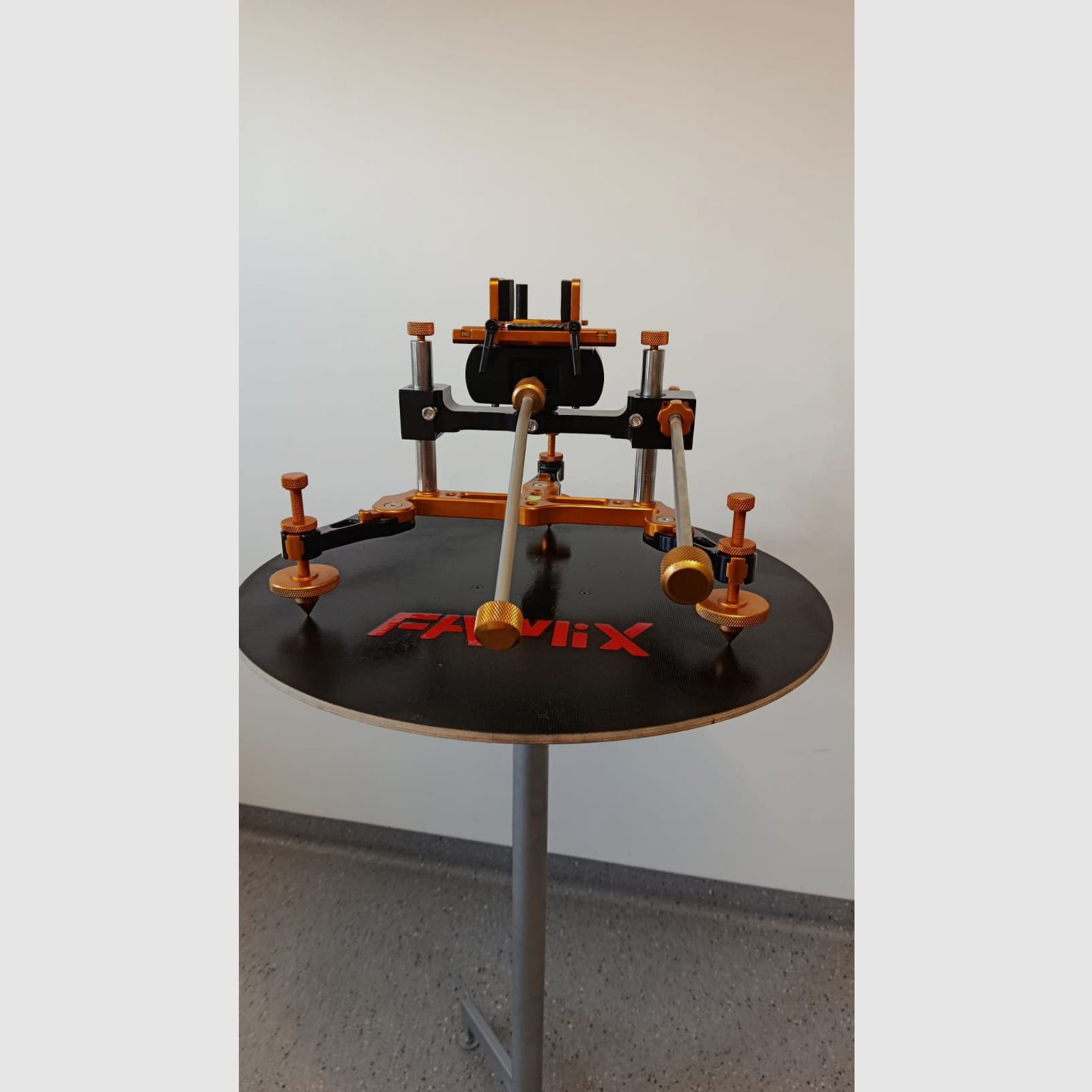 REST TRIPOD die neuesten Modelle FAMIX KJ 3 / FAMIX KJ 4 STAND FÜR GEWEHRE STATIV