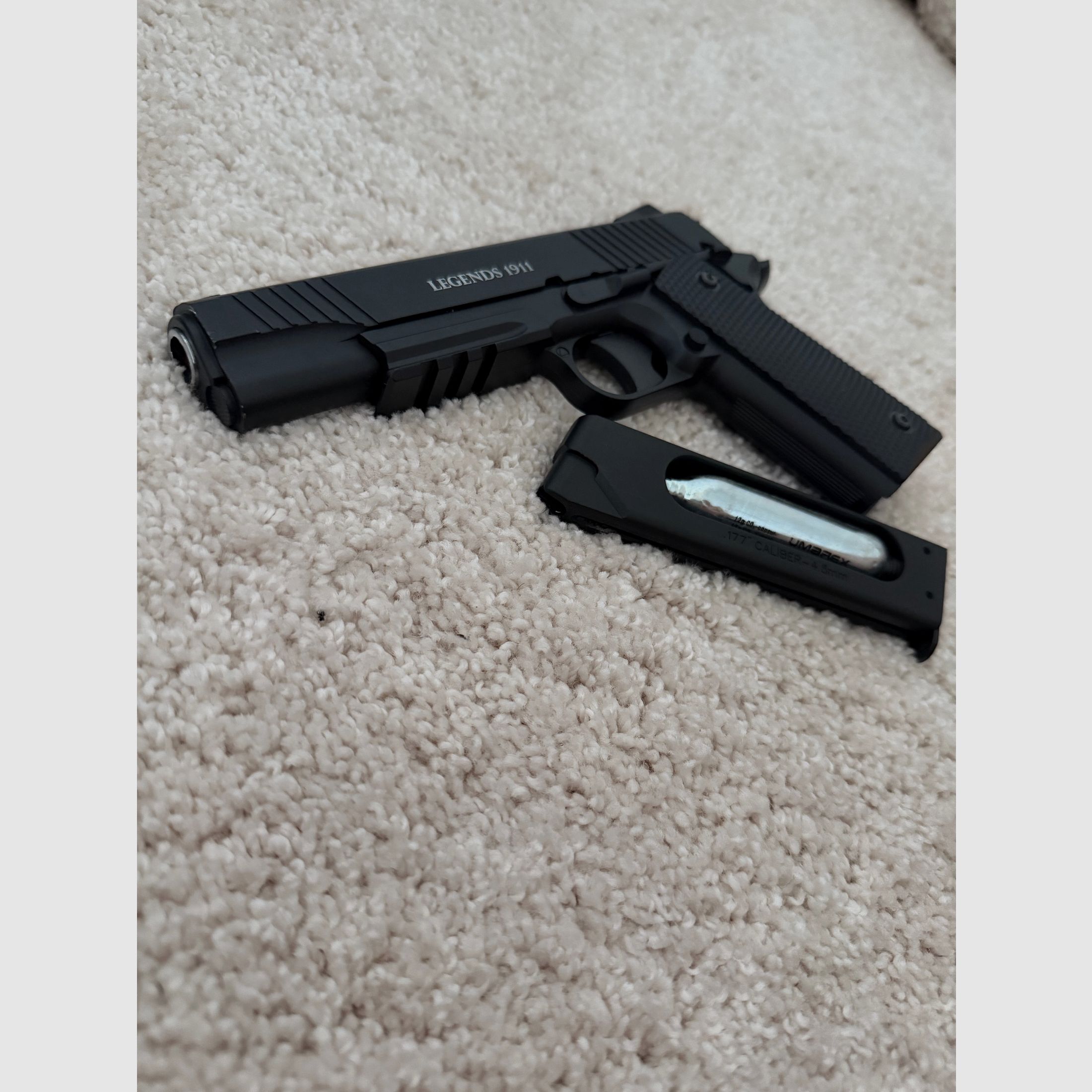 Colt 1911 CO2 4.5mm BB