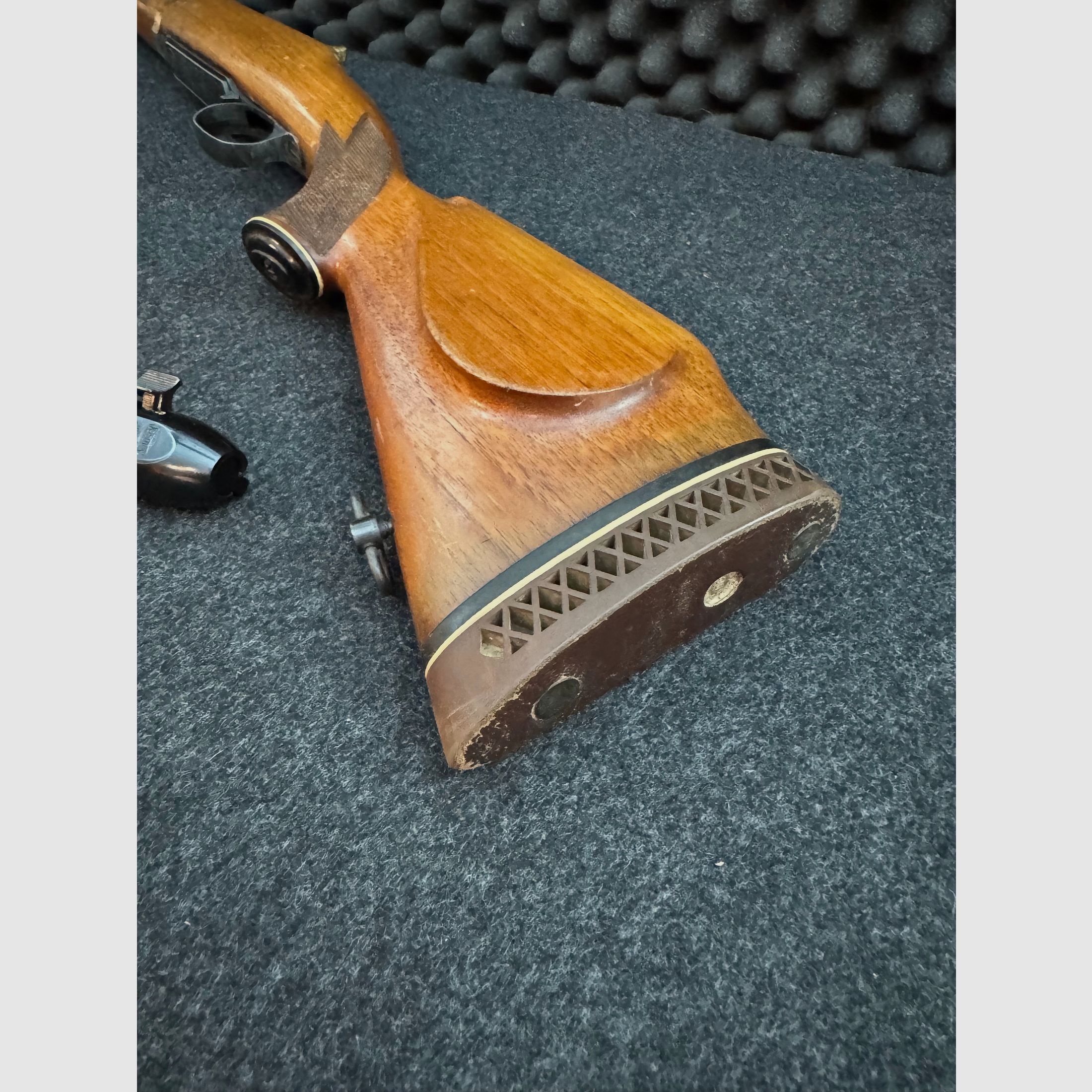 Schaft für Mauser 2000 / Heym SR 10 mit Schloss, Schlagbolzen, Magazinkasten, Kimme und Abzug