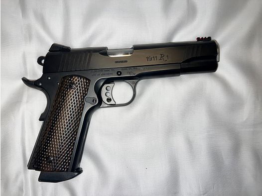 Remington 1911 R1 Enhanced .45 Auto – Pistola Cat. B, maletín + cargadores – Arma heredada Vorarlberg