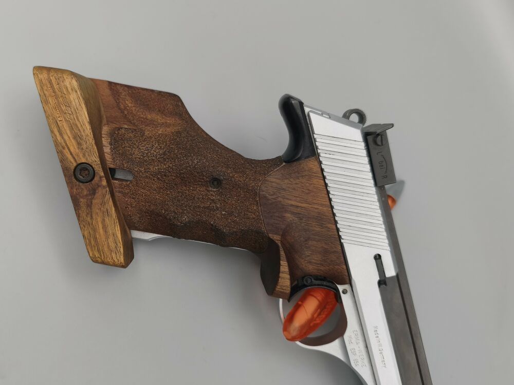 Erma ESP 85A Pistola Deportiva KK Bicolor con Empuñadura Nill Form .22lr