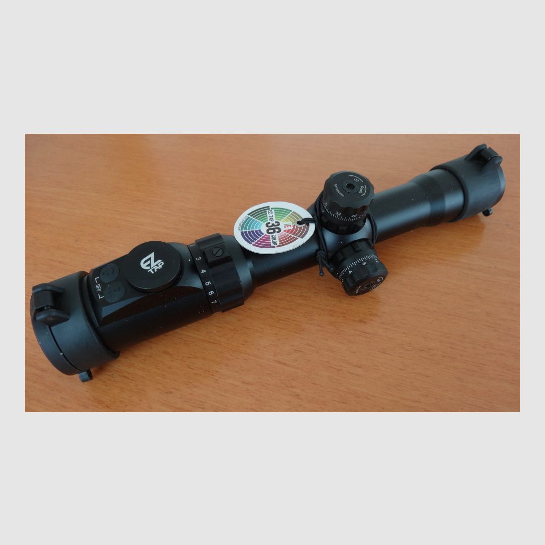 UTG-Leapers UTG-Leapers 1-8X28mm CQB-ottica, punto cerchio a 36 colori