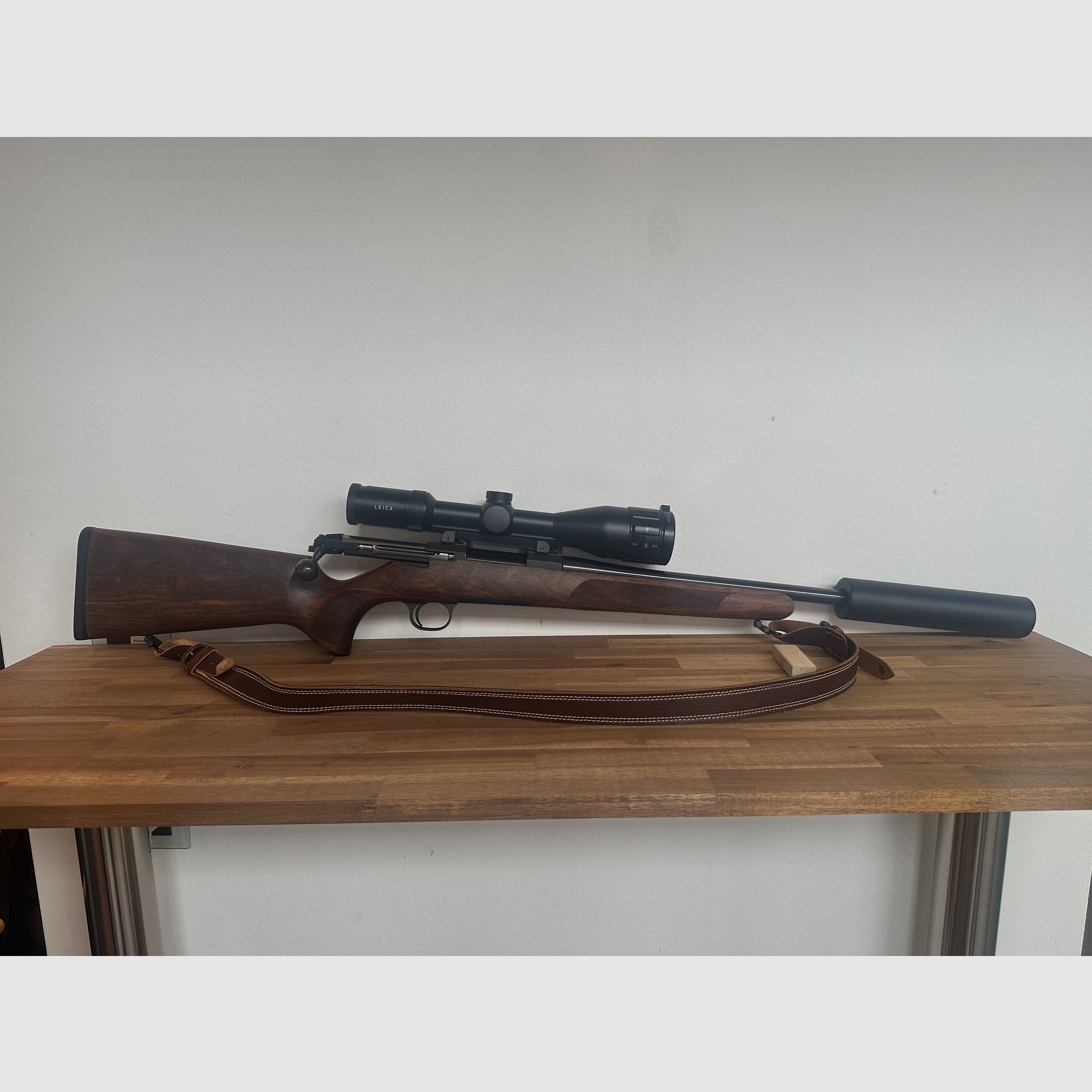 Steel Action HS .308 Win – Leica Fortis 6 2,5-15x56, Schiene & Jaki Classic Schalldämpfer – Top Zustand