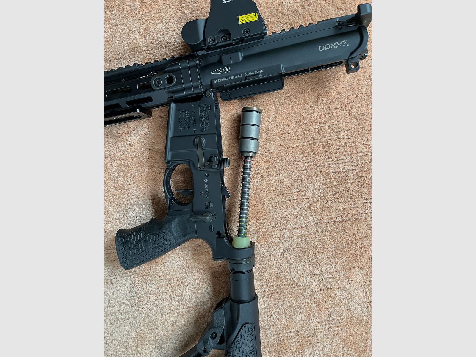 Daniel Defense DDM4V7S Full Equipment