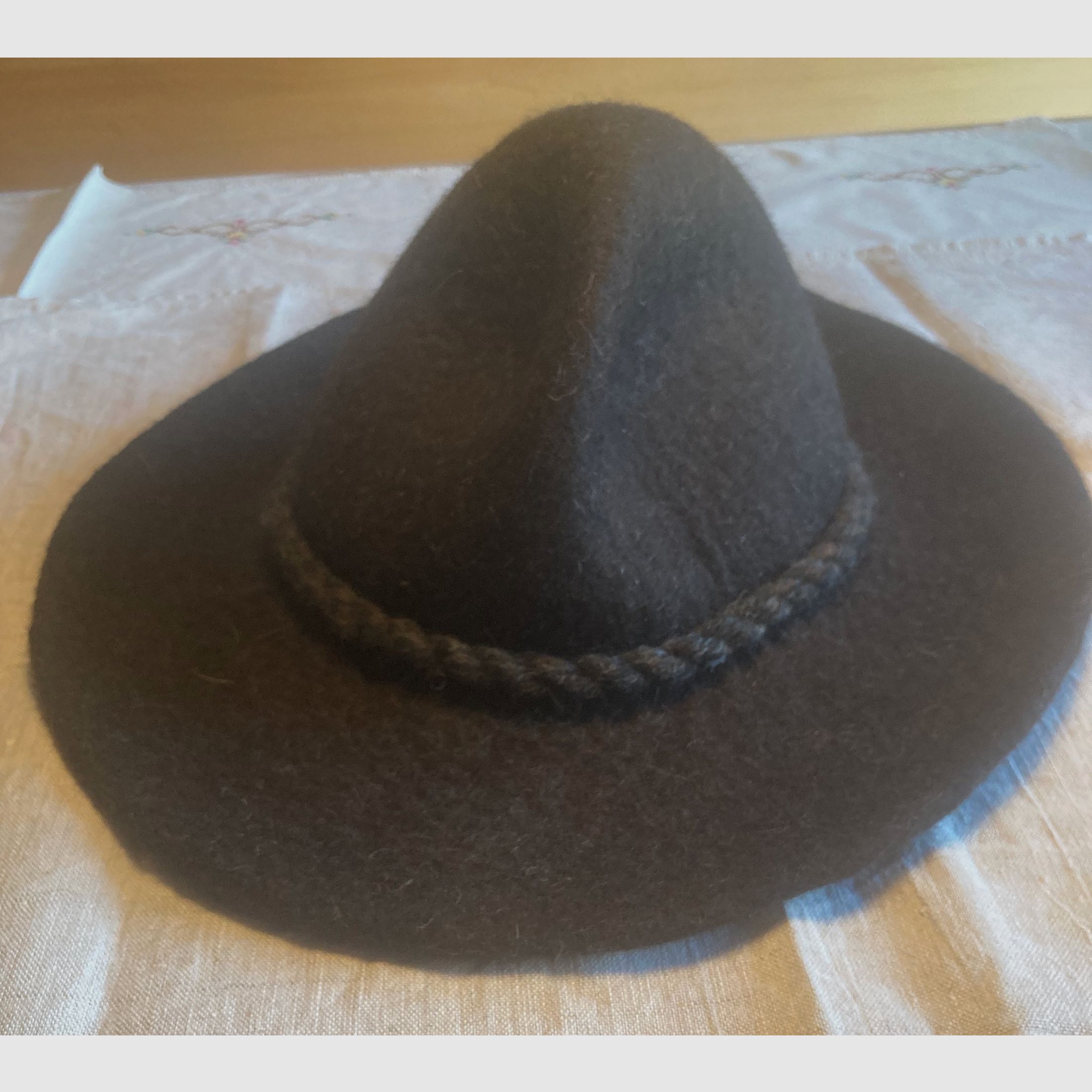 Sombrero de fieltro, hecho a mano en talla 85, nuevo