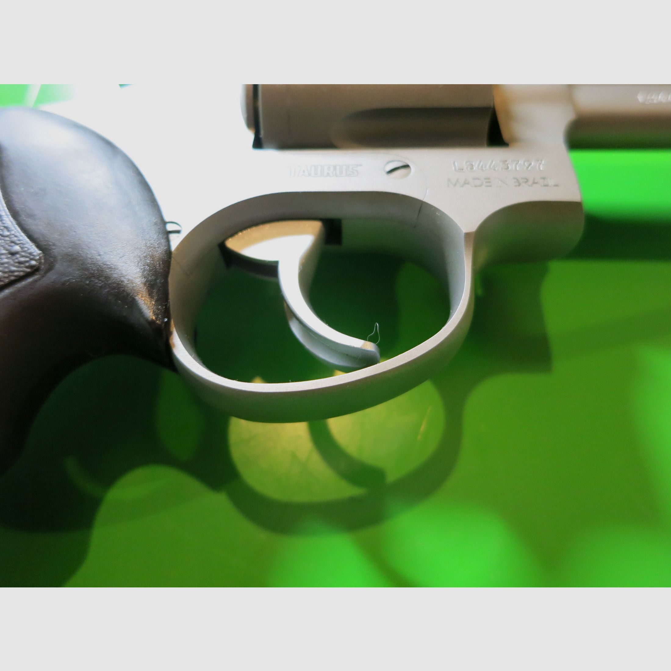 Revoler TAURUS 689, Kal. .357 Magnum,  Edelstahl (stainless), 6" Lauf   #26-