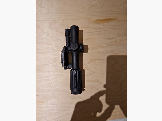 Trijicon vcog 1-6