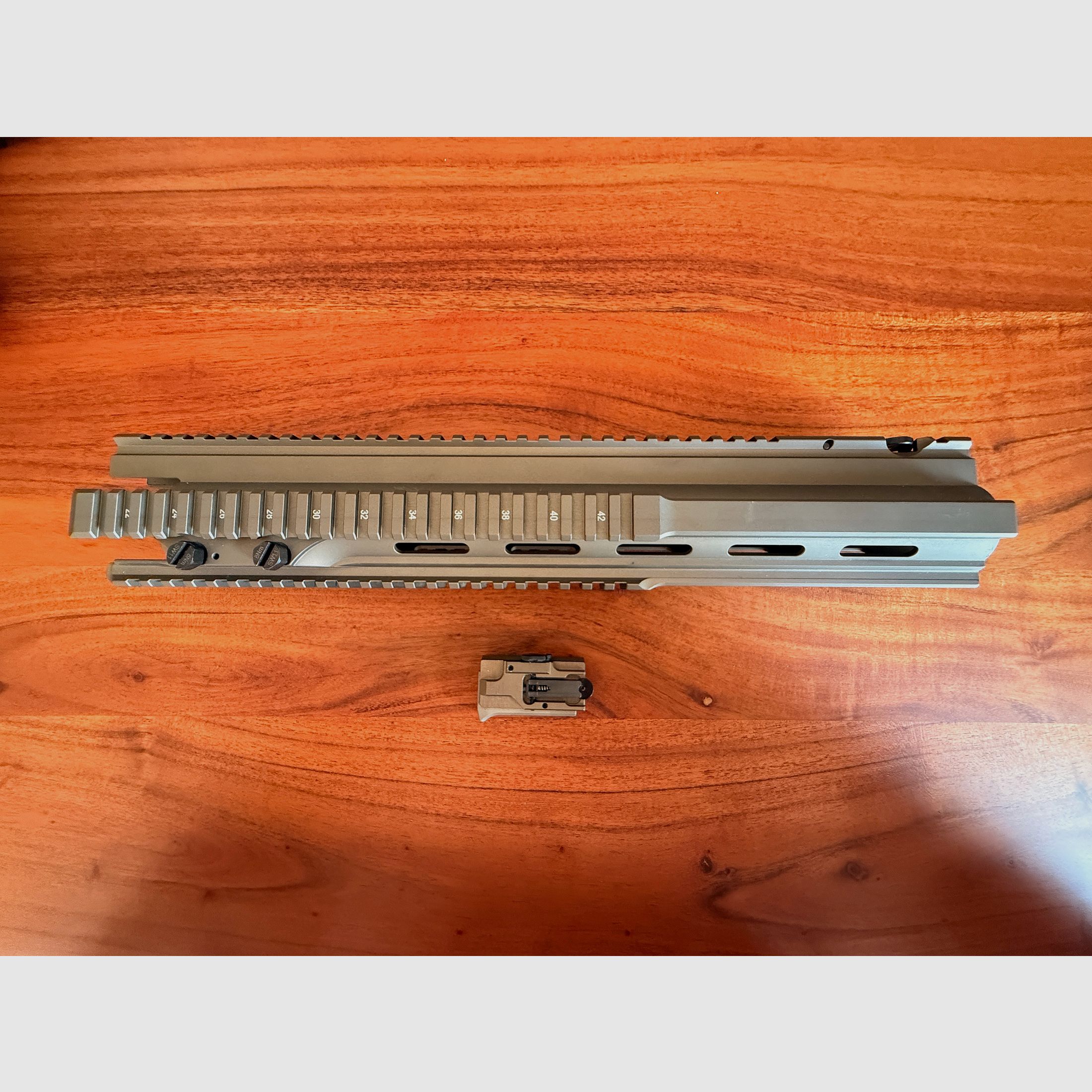 HK G28 MR308 garde-main Tan