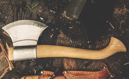 Hieb- und Stichwaffen