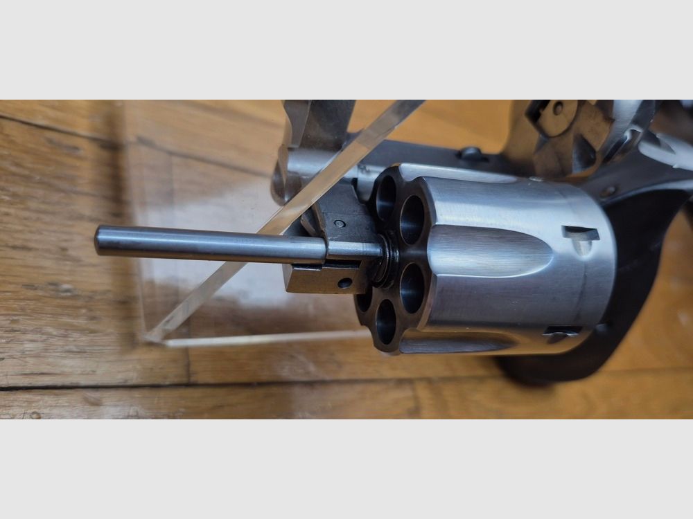 Selten Revolver Ruger GP 100 „Custom“ – Modell mit 6 Zoll Lauf – Seltene Anpassung mit schwerem Lauf ABOM in Deutschland – Vollstahl-Schiene mit verstellbarer Visierung und Wichita Korn aus 100% Stahl – Kal. 357Magnum / 38 special – Waffe aus September 1992 – Seltene Ruger Anpassung – TBE/TBE+, Bild 23 von 30