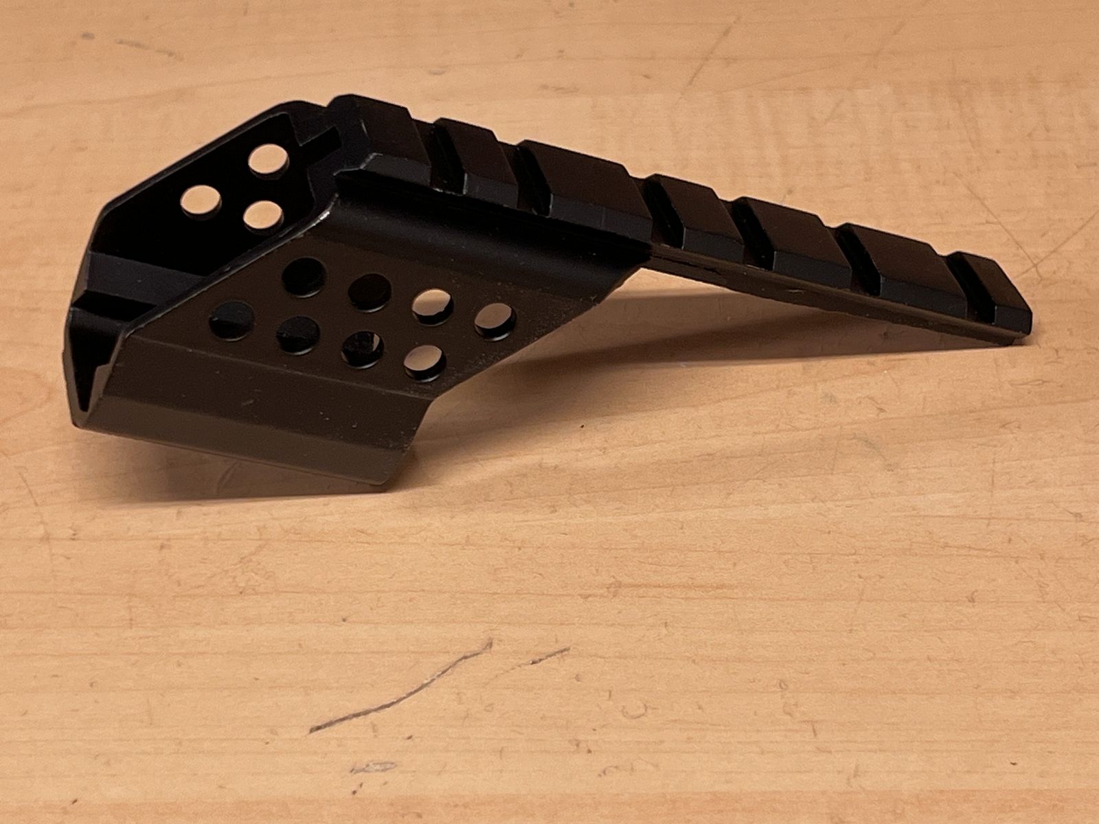 Montage für Zieloptiken und Red Dot Visiere auf Pistolen wie Glock 17 oder M.P.9 und baugleiche