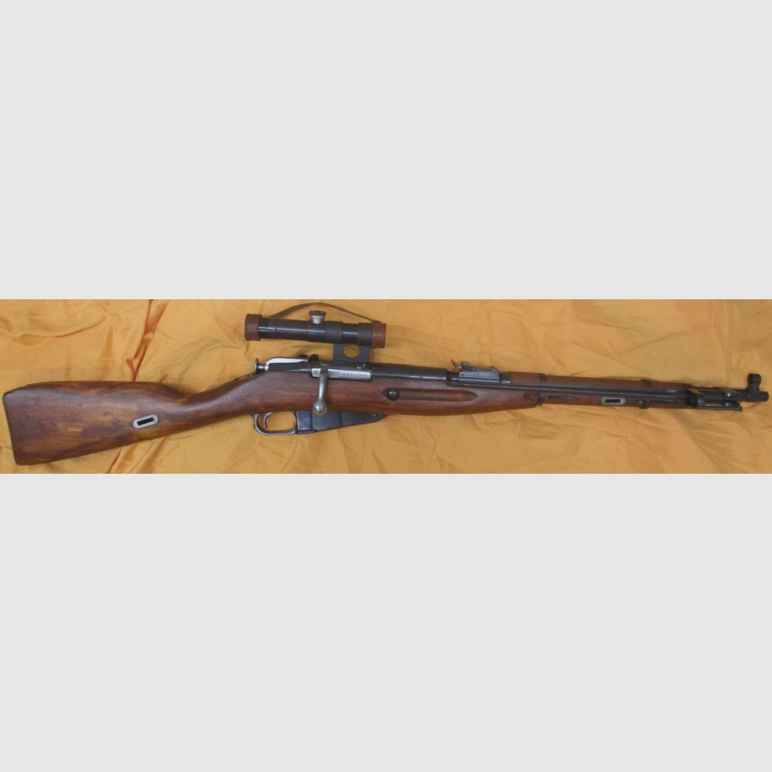 Mosin Nagant M44 mit Bajonett und originalem Zielfernrohr