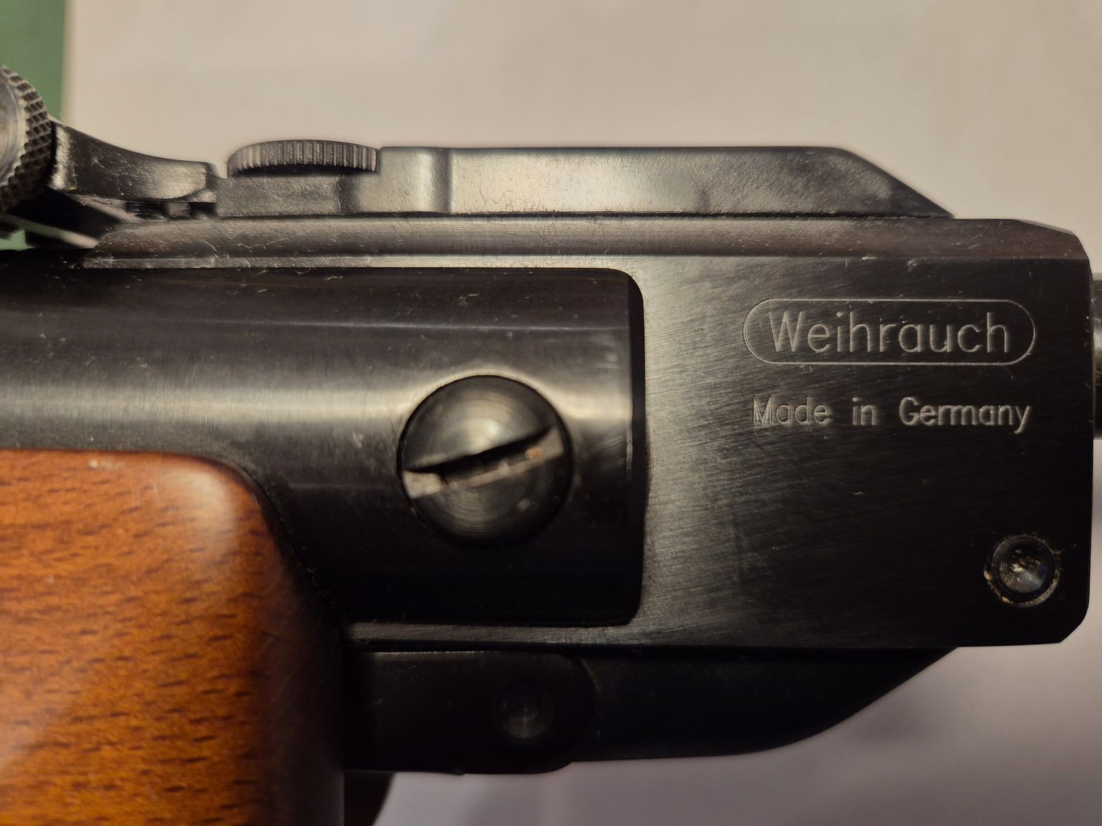 Weihrauch HW 35 Luftgewehr, Kaliber 4,5mm, mit Zielfernrohr und Schalldämpfer