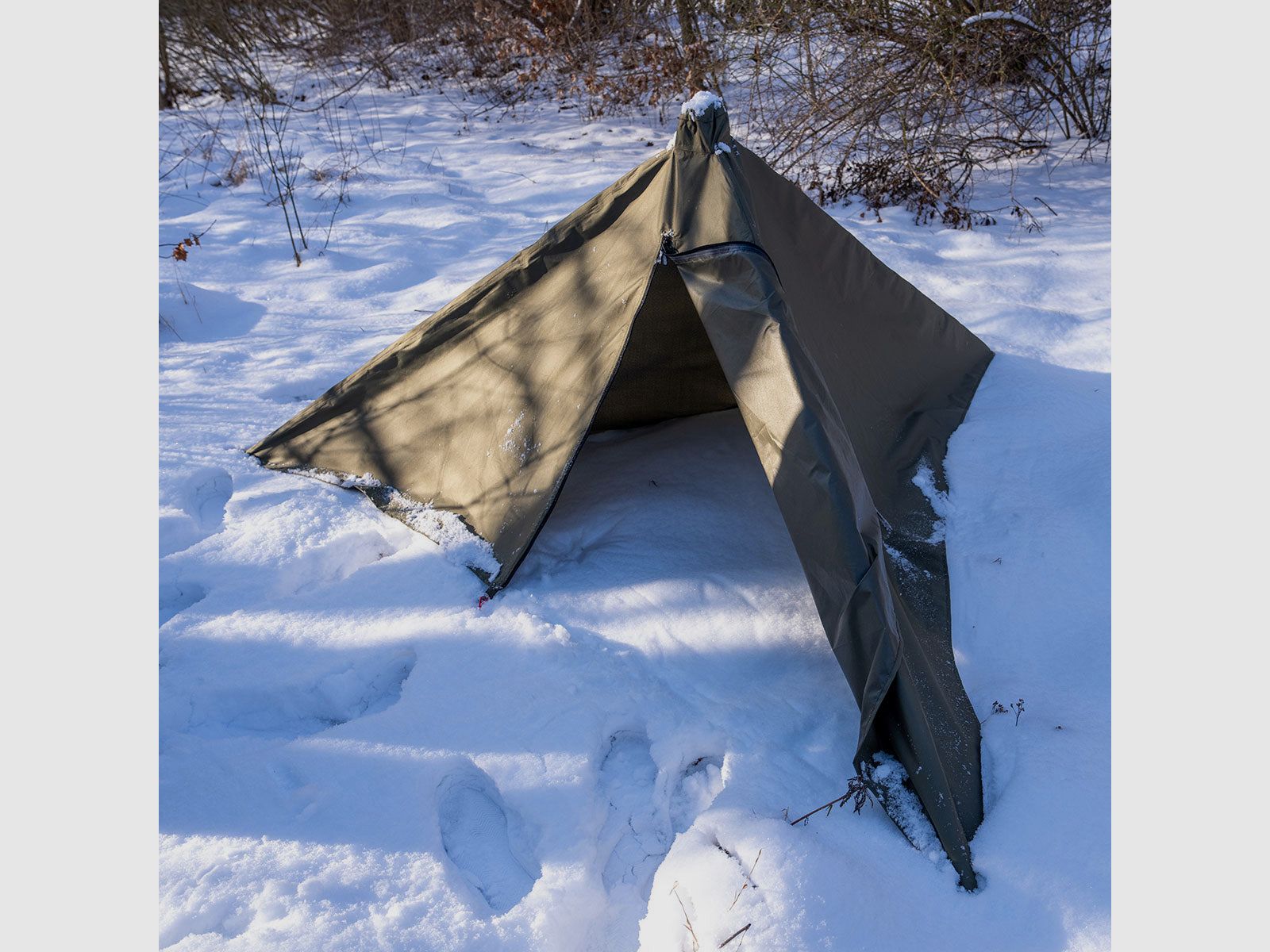 German Tactical Systems Tripod Field Shelter