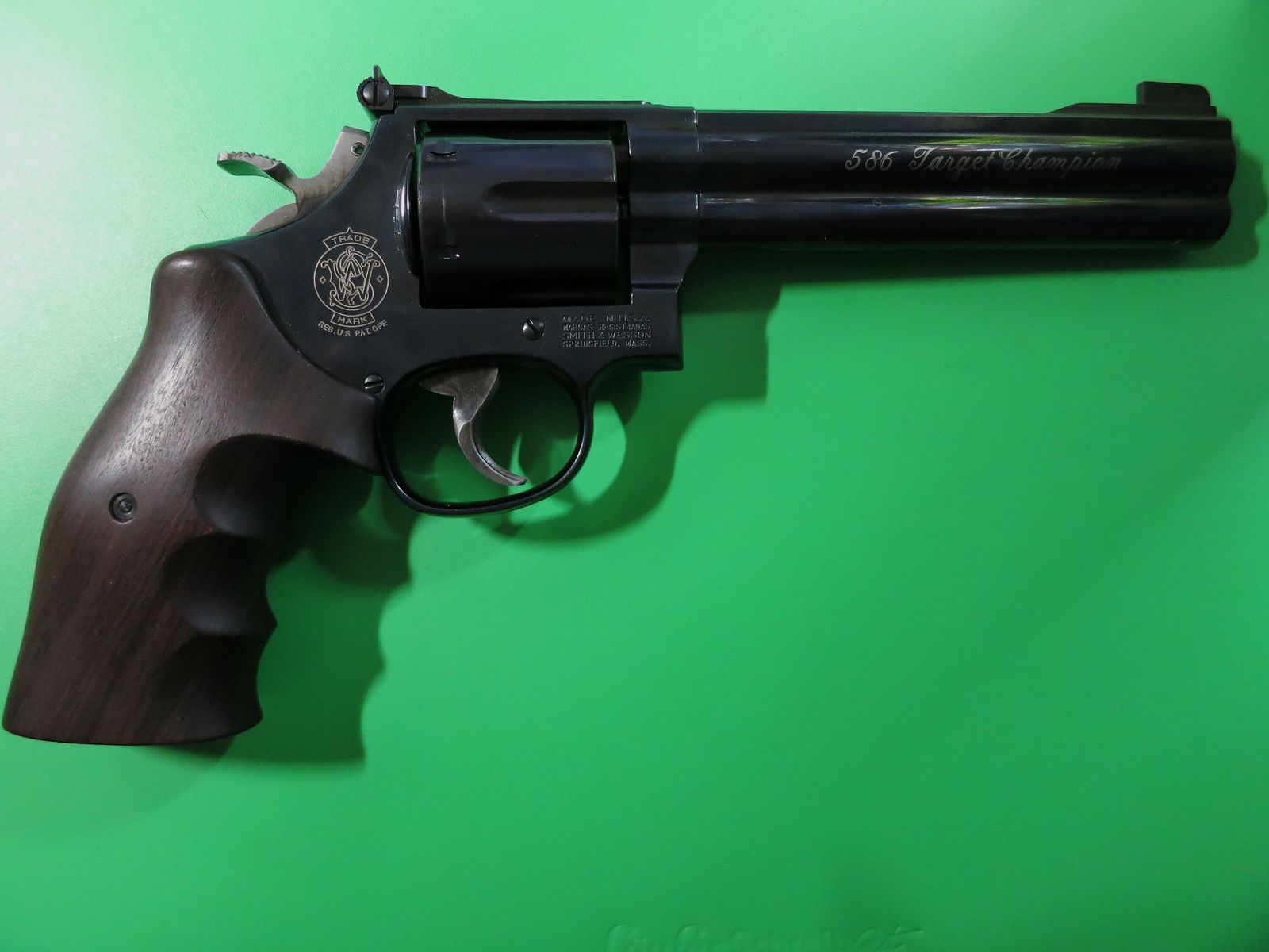 Revolver SMITH & WESSON Model 586-4, Target Champion 6", Cal. 38/357 Mag, Royal Blue #97