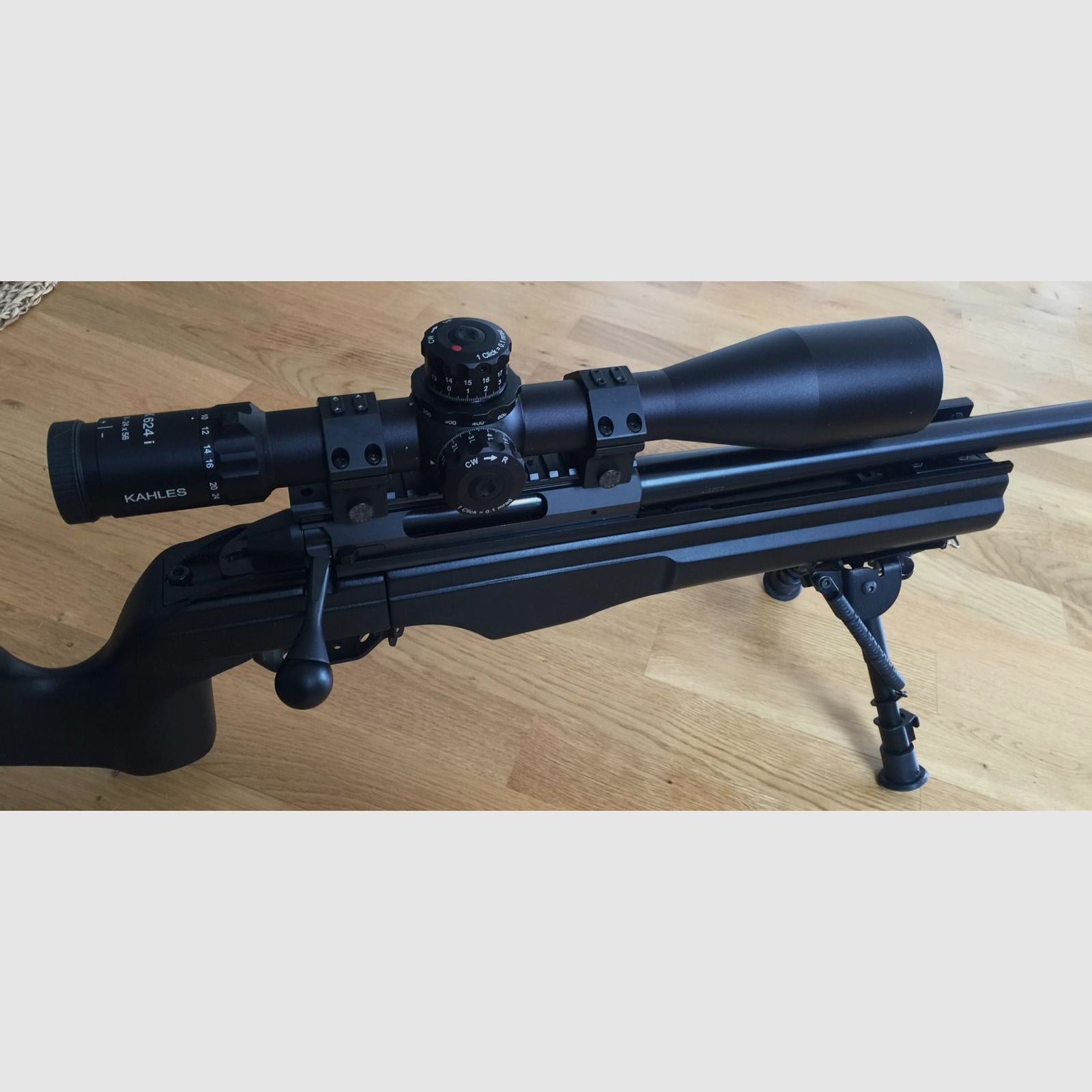 SAKO TRG 22 (.308 Win) + Kahles K 624i CW 6-24x56 Mil4 + ERATAC + SAKO Mündungsbremse + ATLAS BT65-NC + Picatinny Schiene + Tasmanian Tiger Gewehrtasche