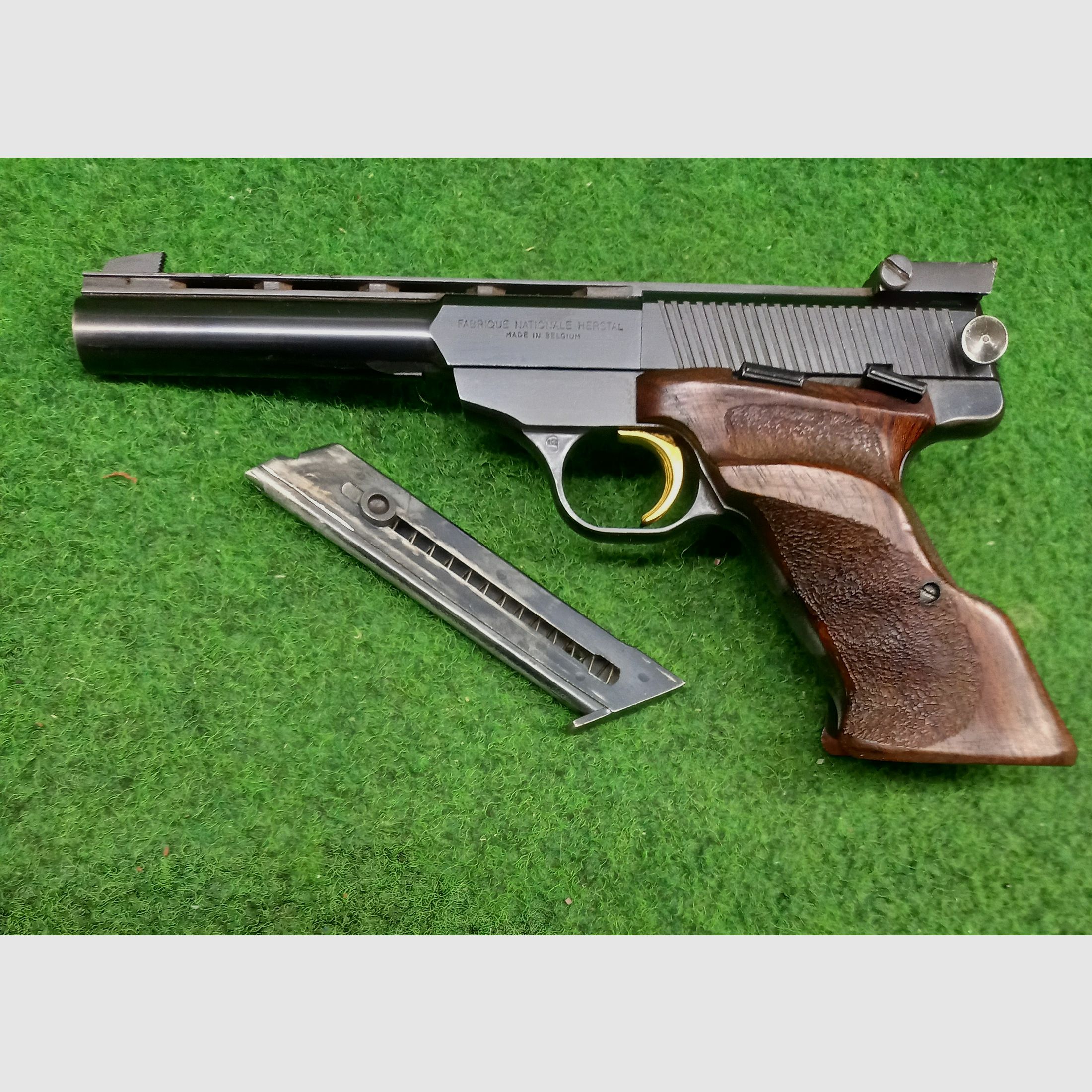 22er Sportpistole,  FN, Fabrique Nationale Herstal.