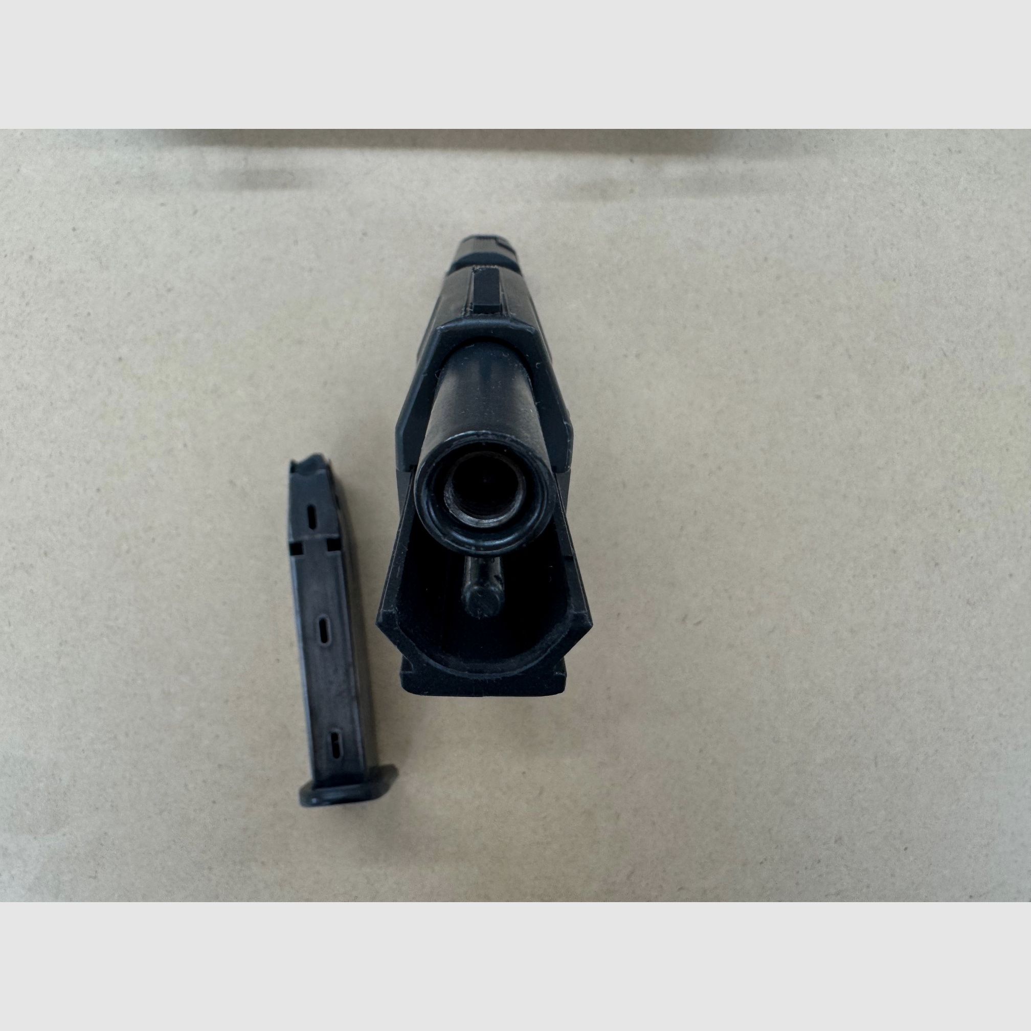 Walther P99 Schreckschuss 9mm P.A.K. – Frühserie PTB-762 mit originalem Entspanndrücker