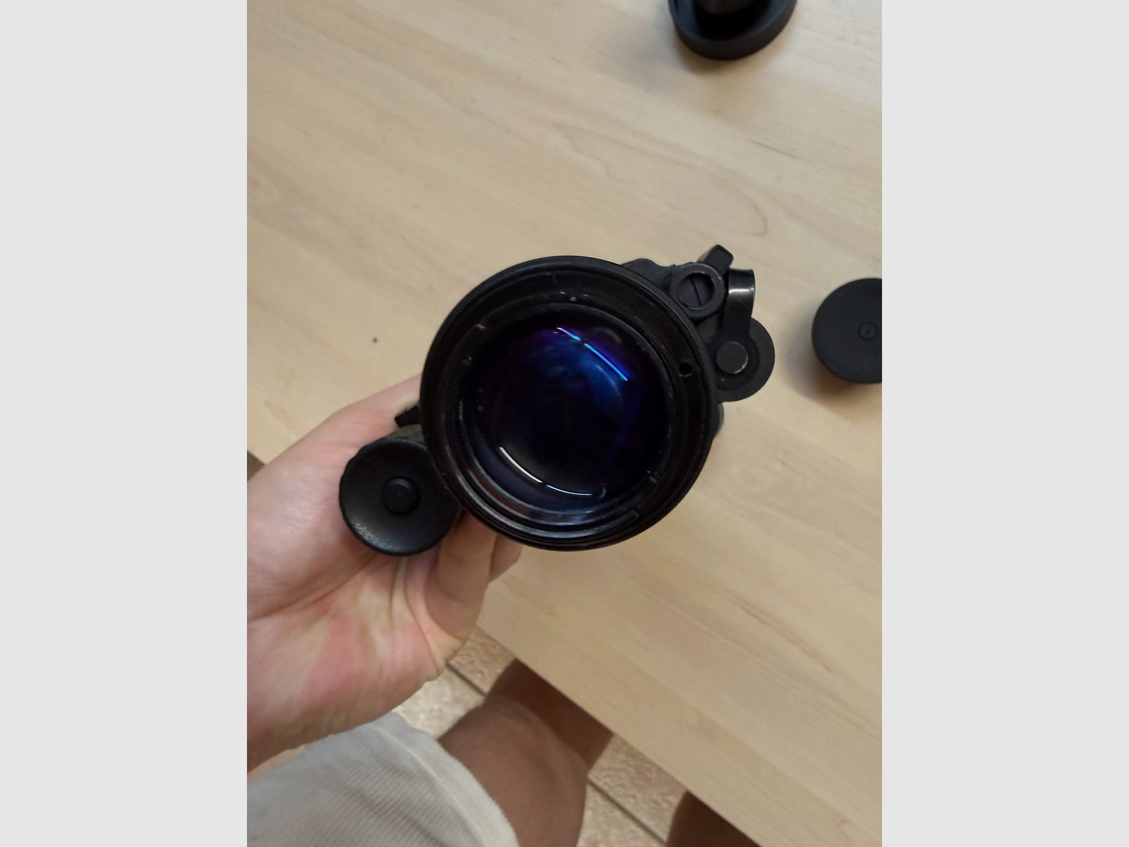 Dedal 552 Gen. 3 Schwarz/Weiss analoges Nachtsichtgerät Lahoux Helios Pro 850 Nm