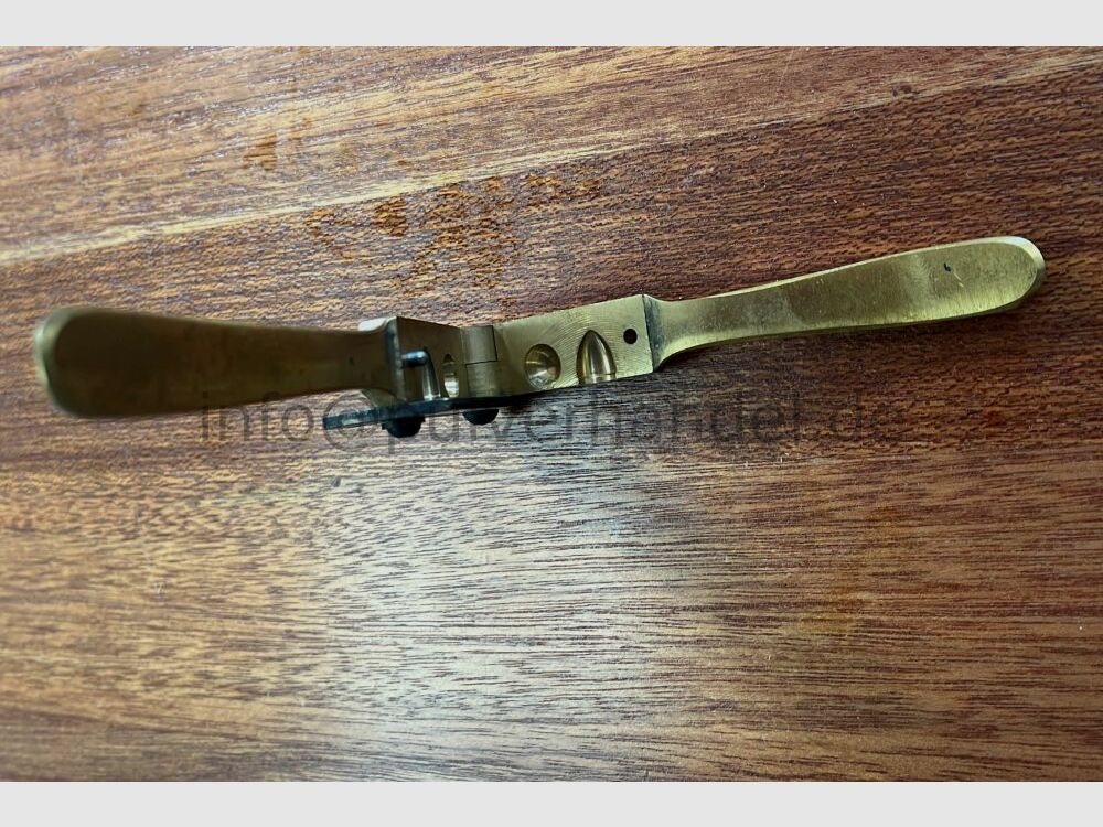 Reminngton Navy 6" mit Zubehör in handgefertigter Holzschatulle .36(BlackPowder)