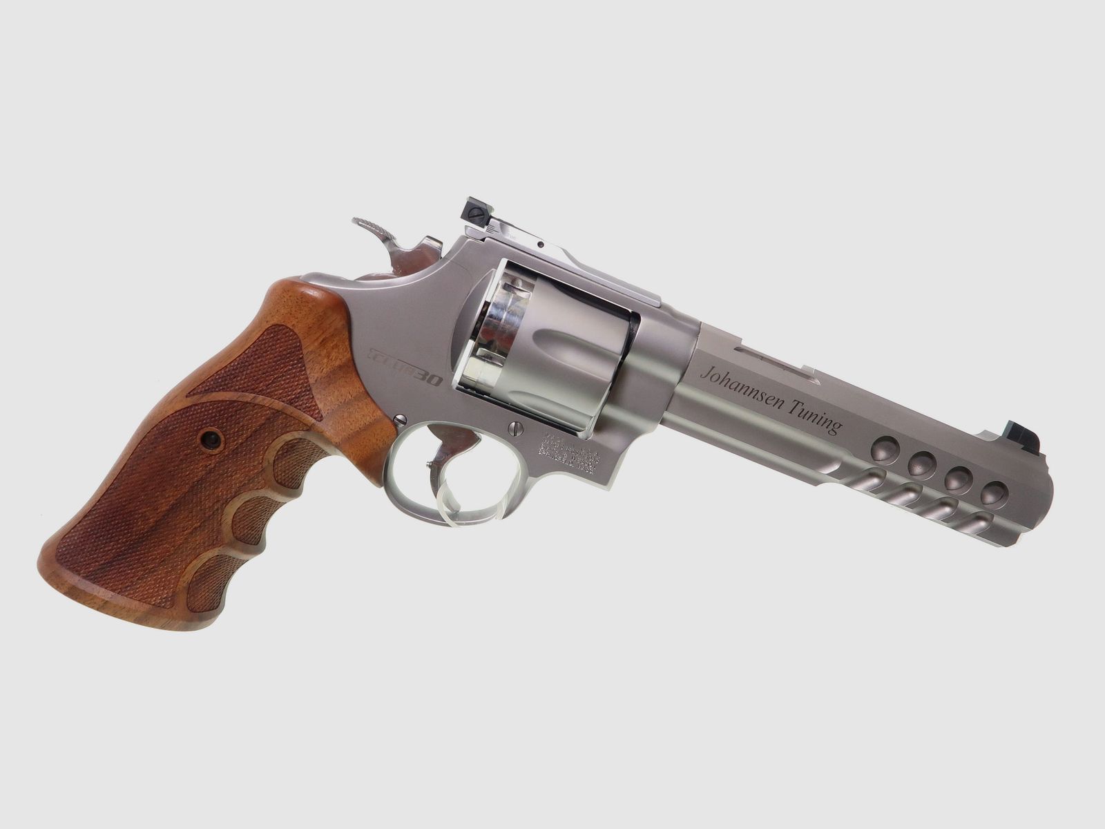 S&W 629 Club 30 Poly 1550 44RemMag