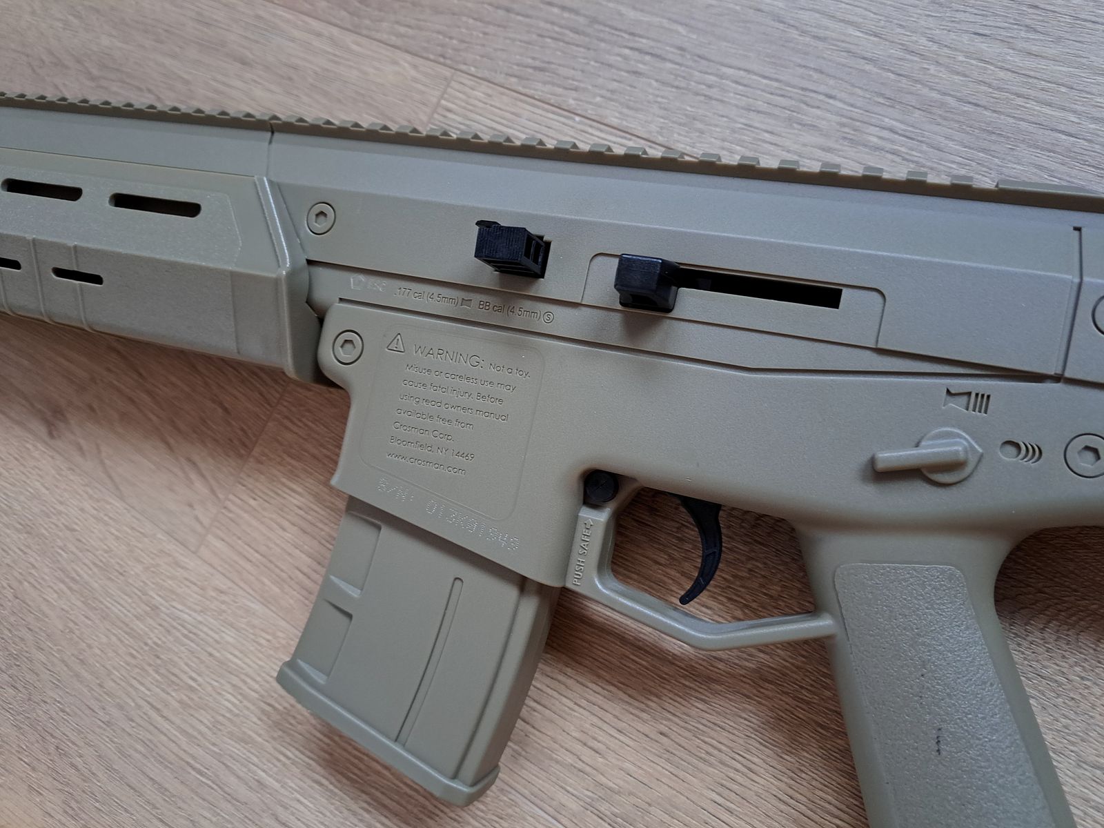 Crosman MK-177 4,5 mm Diabolo, Look Tactique