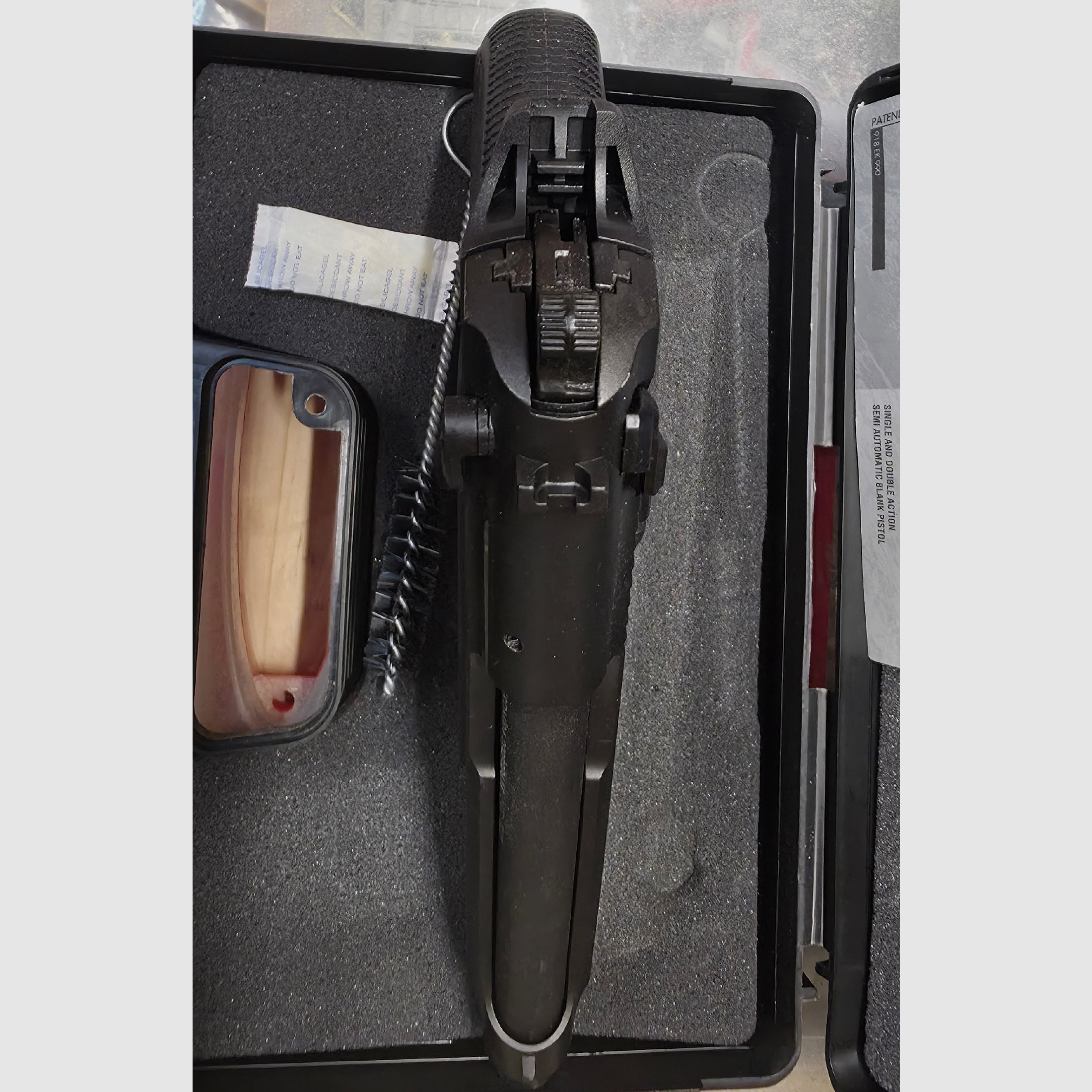 Zoraki 918 mit 3 Magazinen (25er) und Umarex Abschussbecher