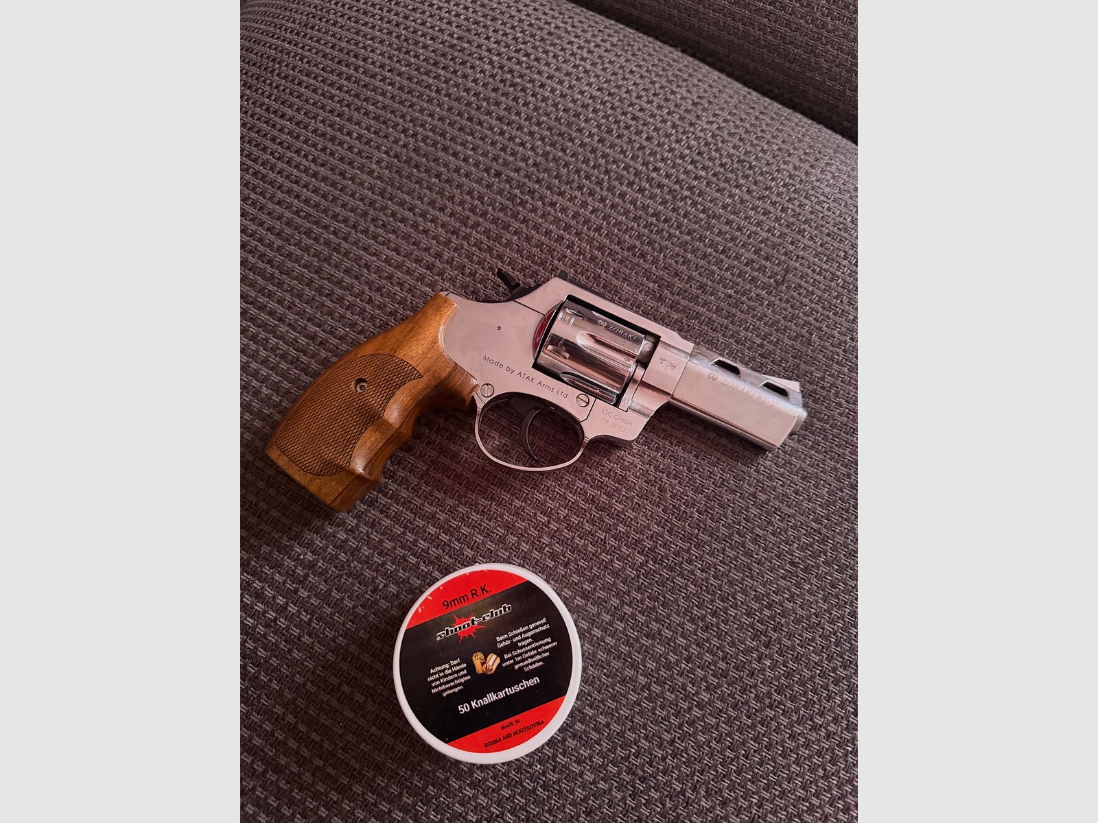 ZORAKI R2-3  SCHRECKSCHUSS+50 SCHUSS MUNITION. 