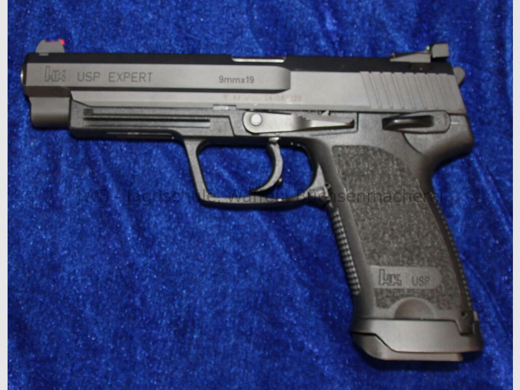 Heckler & Koch USP Expert