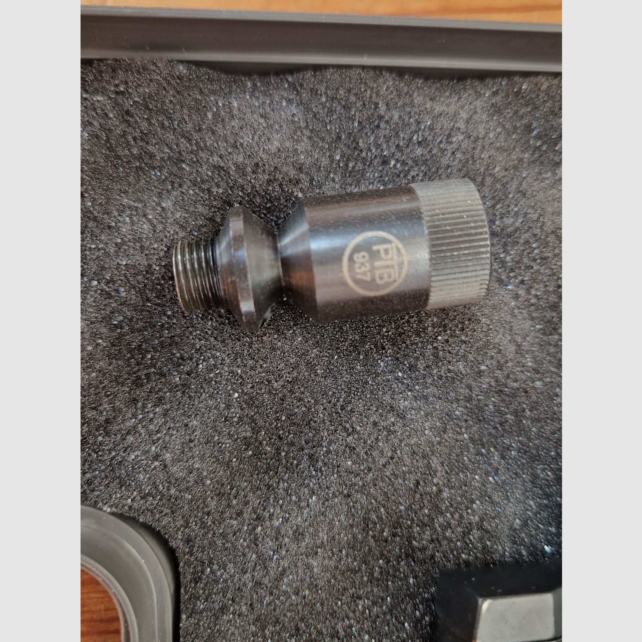Record Chief 2 inch cal. 9mm R. Knall