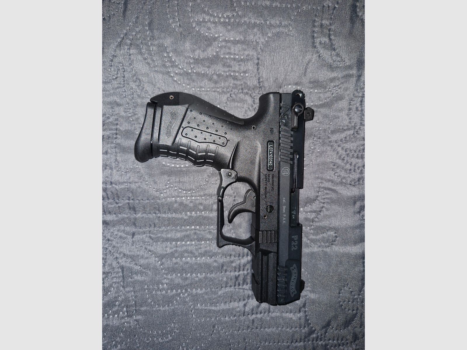 P 22    WALTHER 