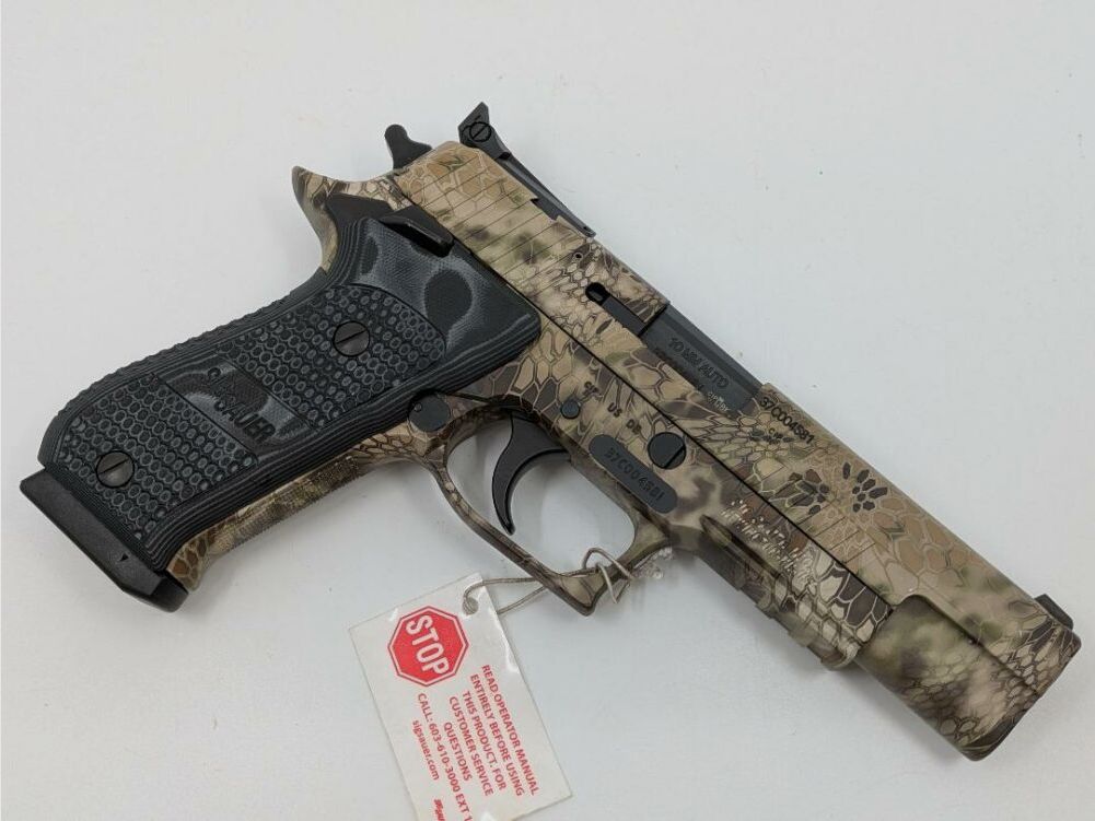 <SIG Sauer P220 Hunter>