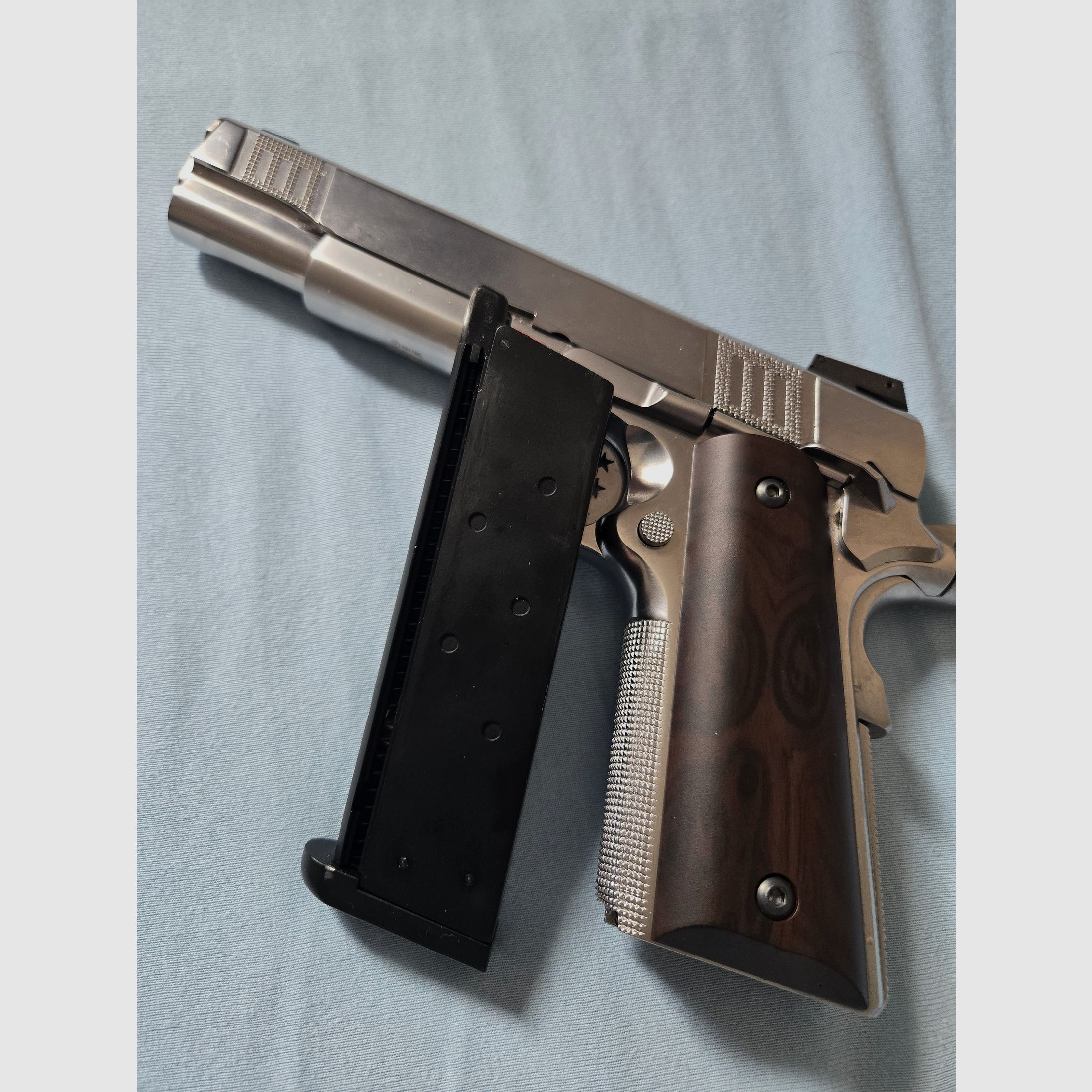 Airsoft AW Custom NE3001 M1911 GBB 6mm BBs