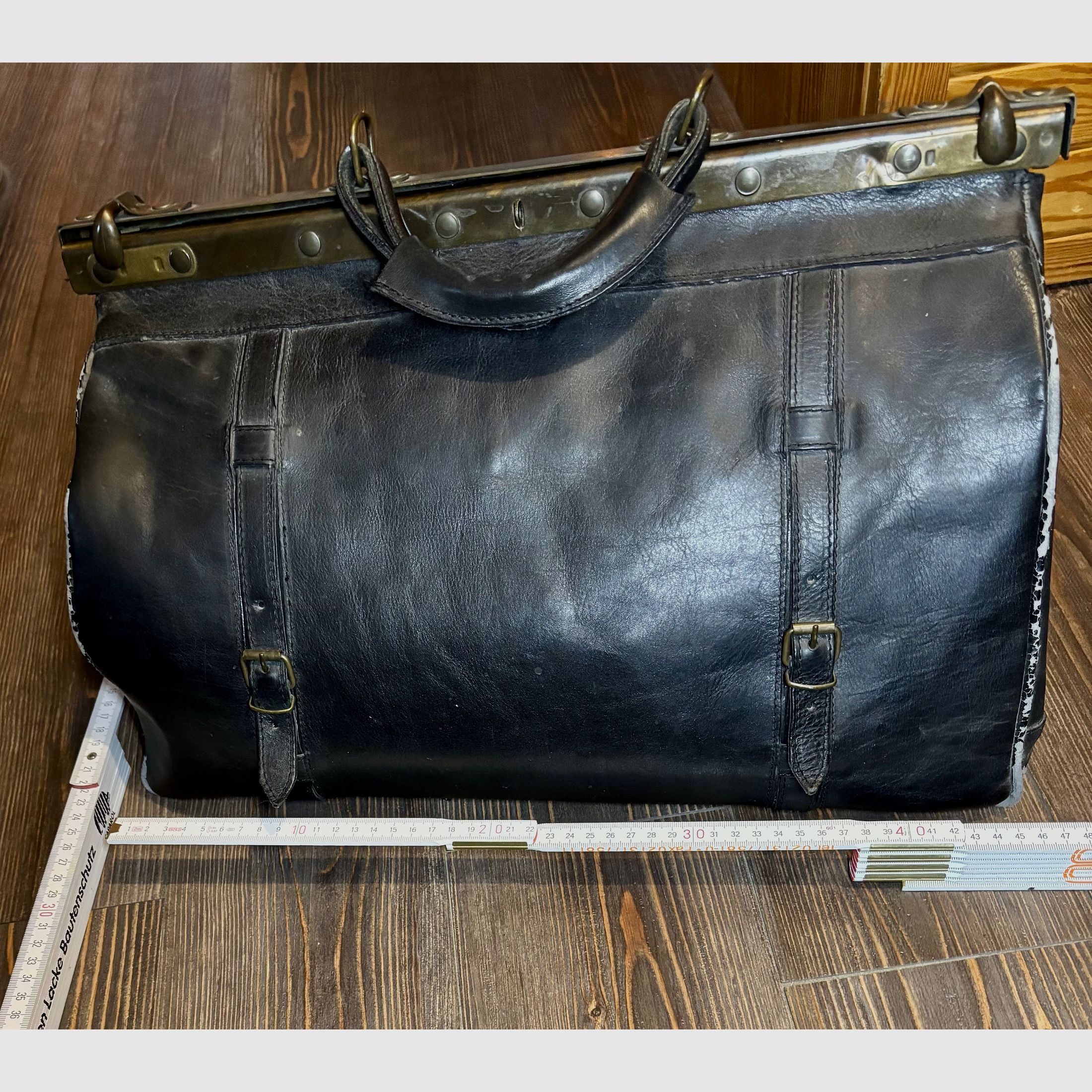 Old DOCTOR BAG for the ambitious revolver and pistol shooter