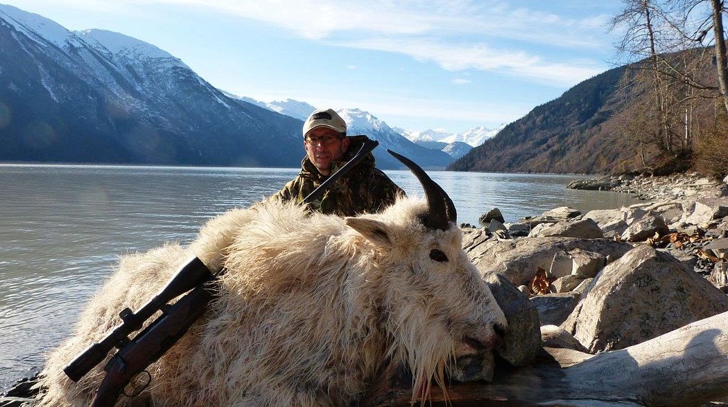 Schneeziege-Jagen-Kanada - hunting snowgoat BC  - WH Jagd