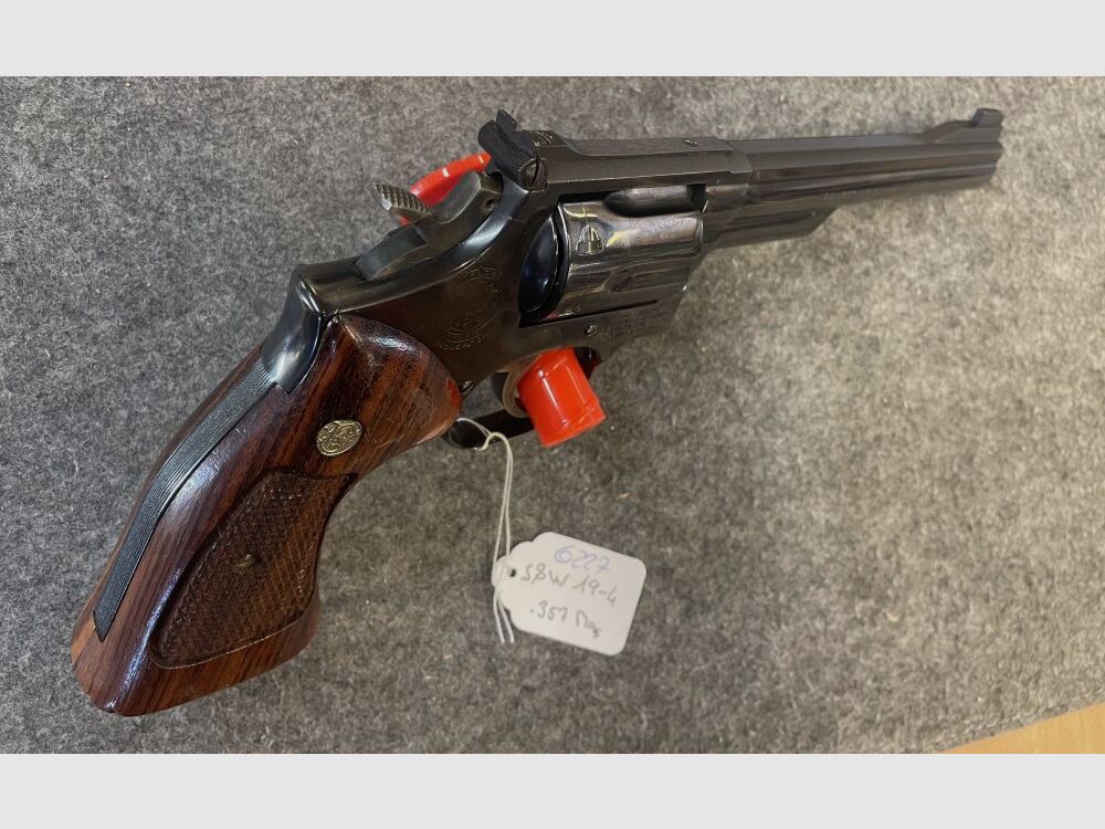 Smith + Wesson 19-4