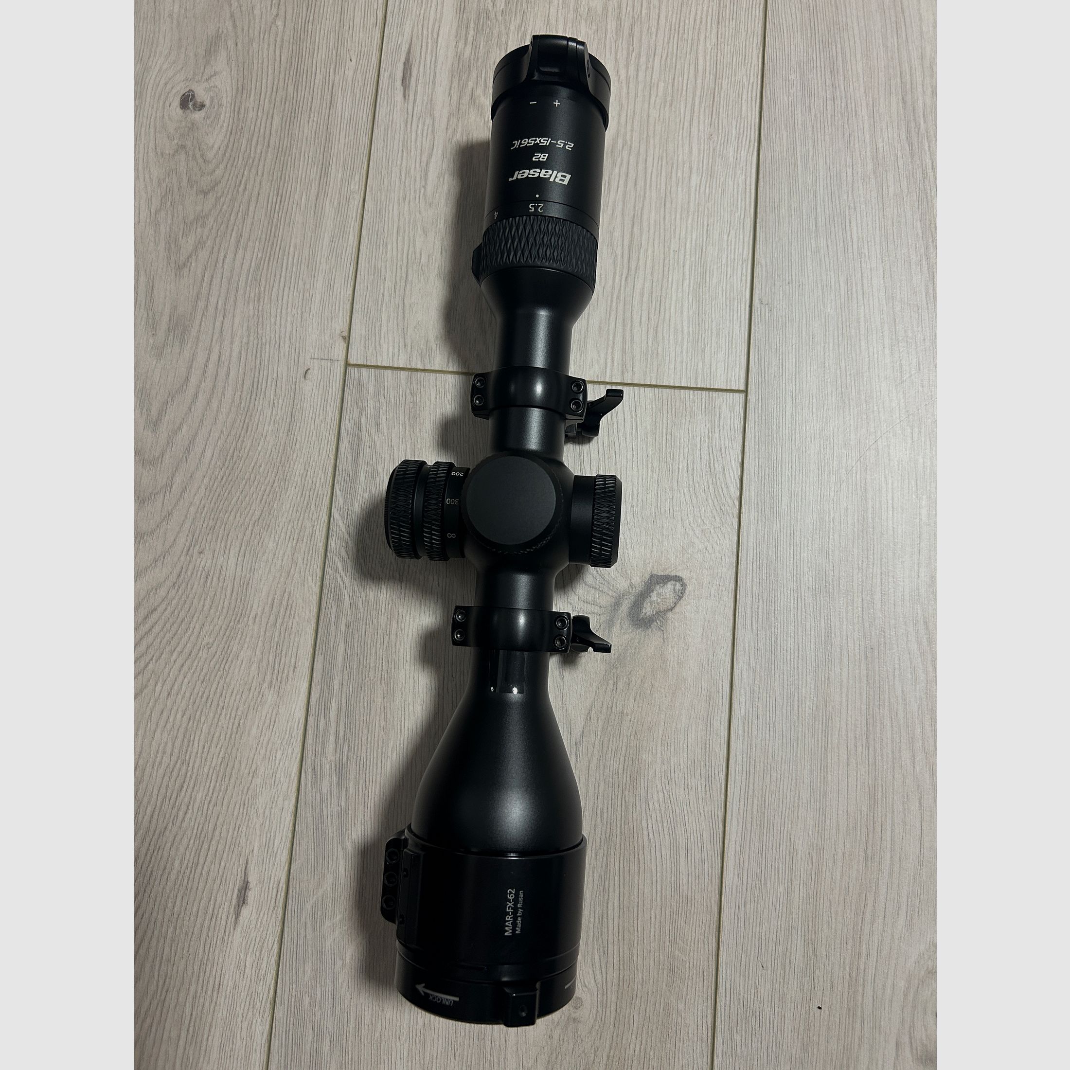 Blaser B2 2,5-15x56 Zielfernrohr + Zubehör