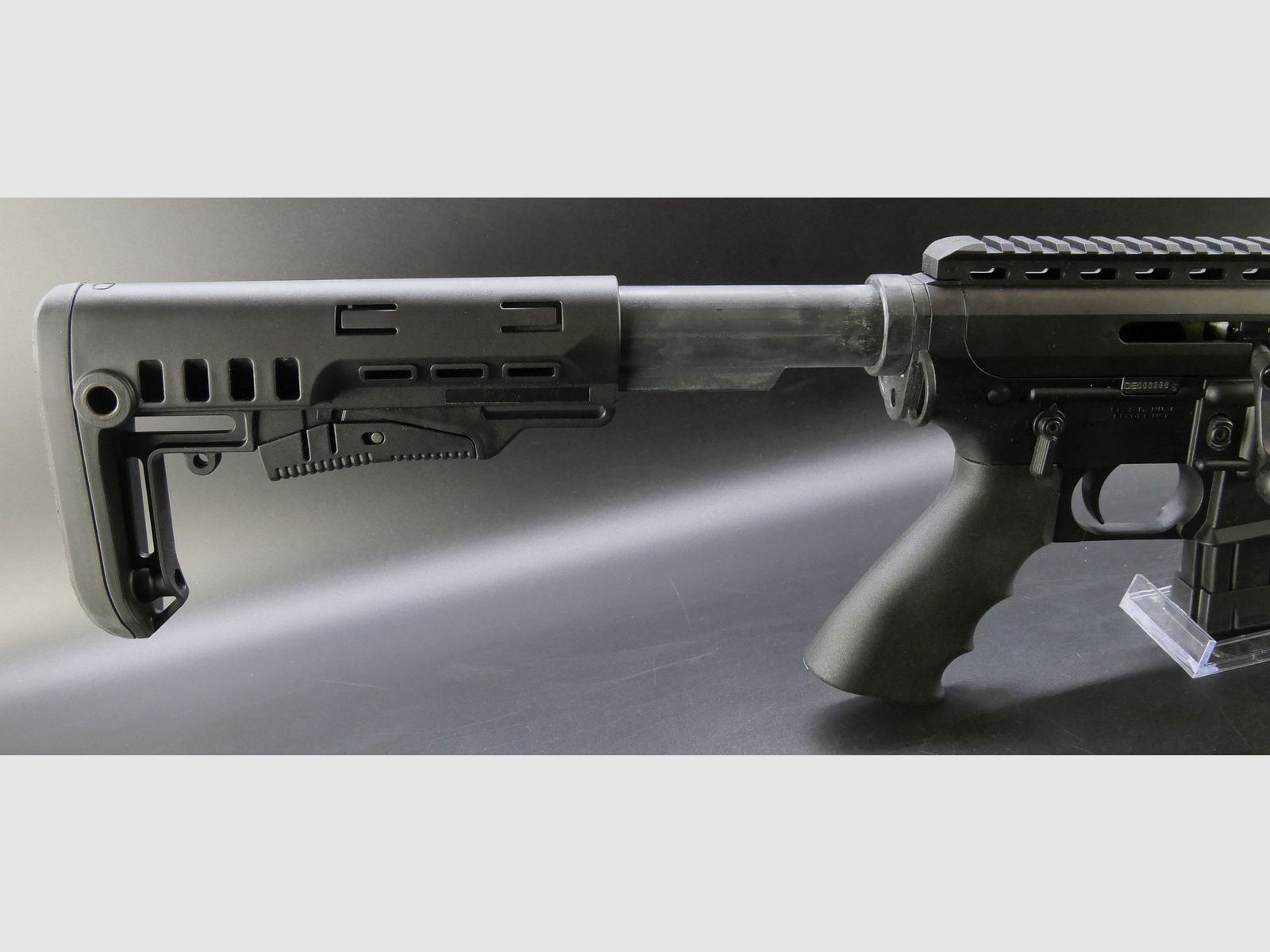 Pallas BA15-22 .22LR KK karabinek powtarzalny w stylu AR15 SD atrapa