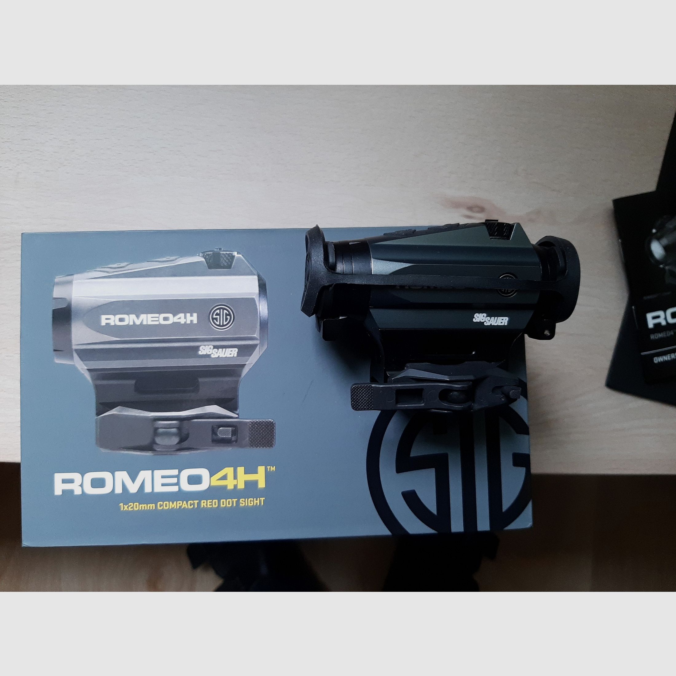 SIGSAUER Romeo 4H - red dot sight