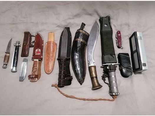 Coltello da caccia Solingen Hubertus Confezione accessori per esterni