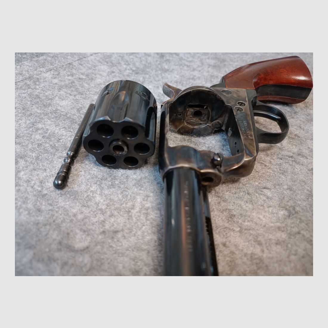 A. Uberti Italy Mod. 1873 Colt Single Action Army Cattleman