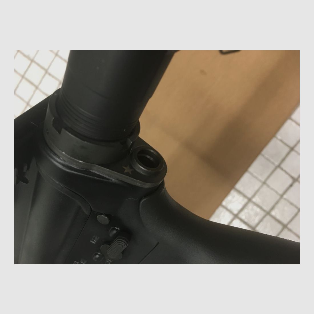 Windham Weaponry WW-15 z wyposażeniem BCM M-LOK karabinek półautomatyczny - WW-15 / dopuszczony do sportu / wolnostojący chwyt / tylko 2,9 kg