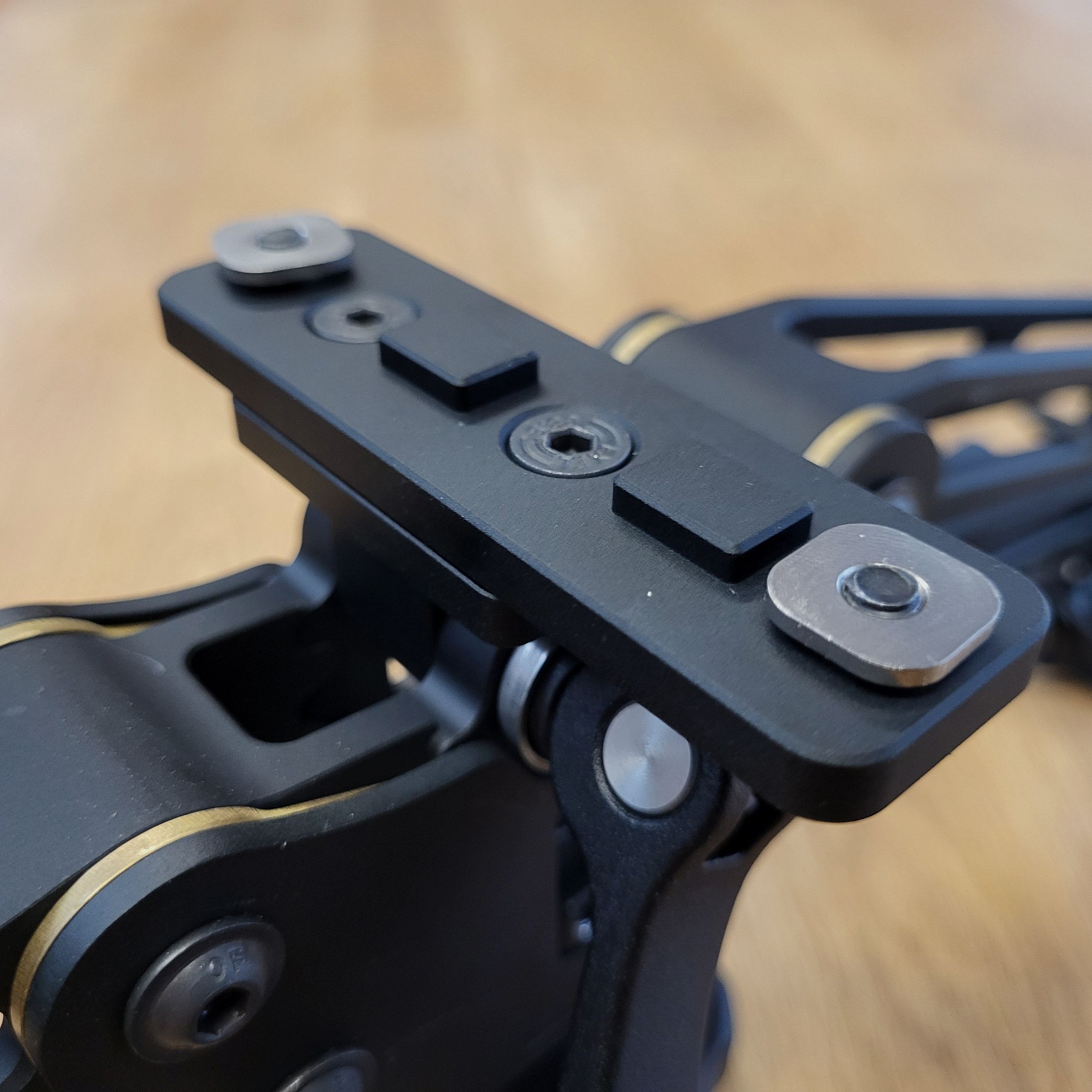 Bears Bipods Standart ohne Erddorn, Upgrade mit Schnellverstellung