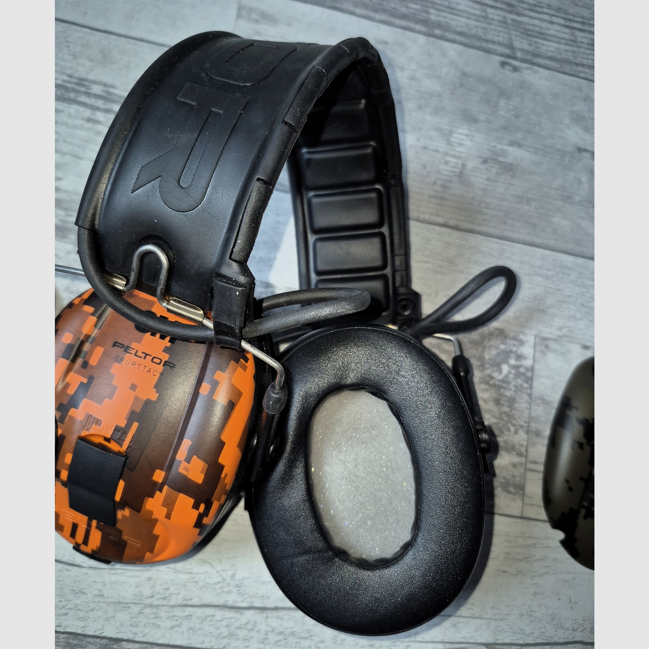 3M Peltor SportTac nauszniki ochronne Pomarańczowy/Zielony Camo