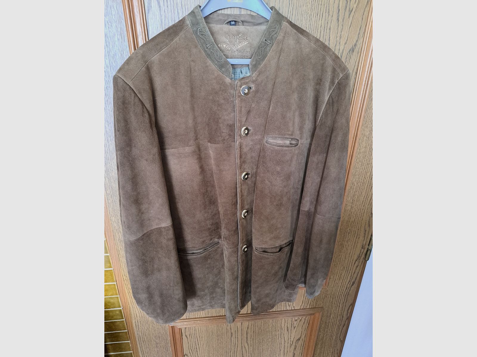 Traditional jacket by h. moser (genuine leather) size 56
