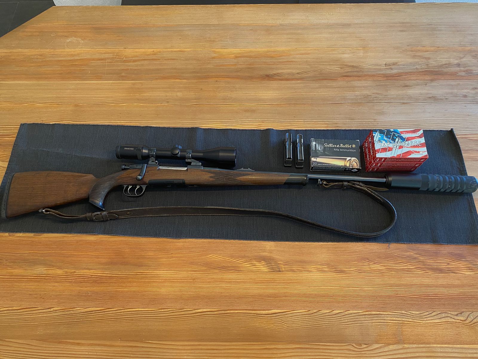 Mauser 98, Kaliber 30.06, Swarovski Habicht 3-12x50, WHED Schalldämpfer,