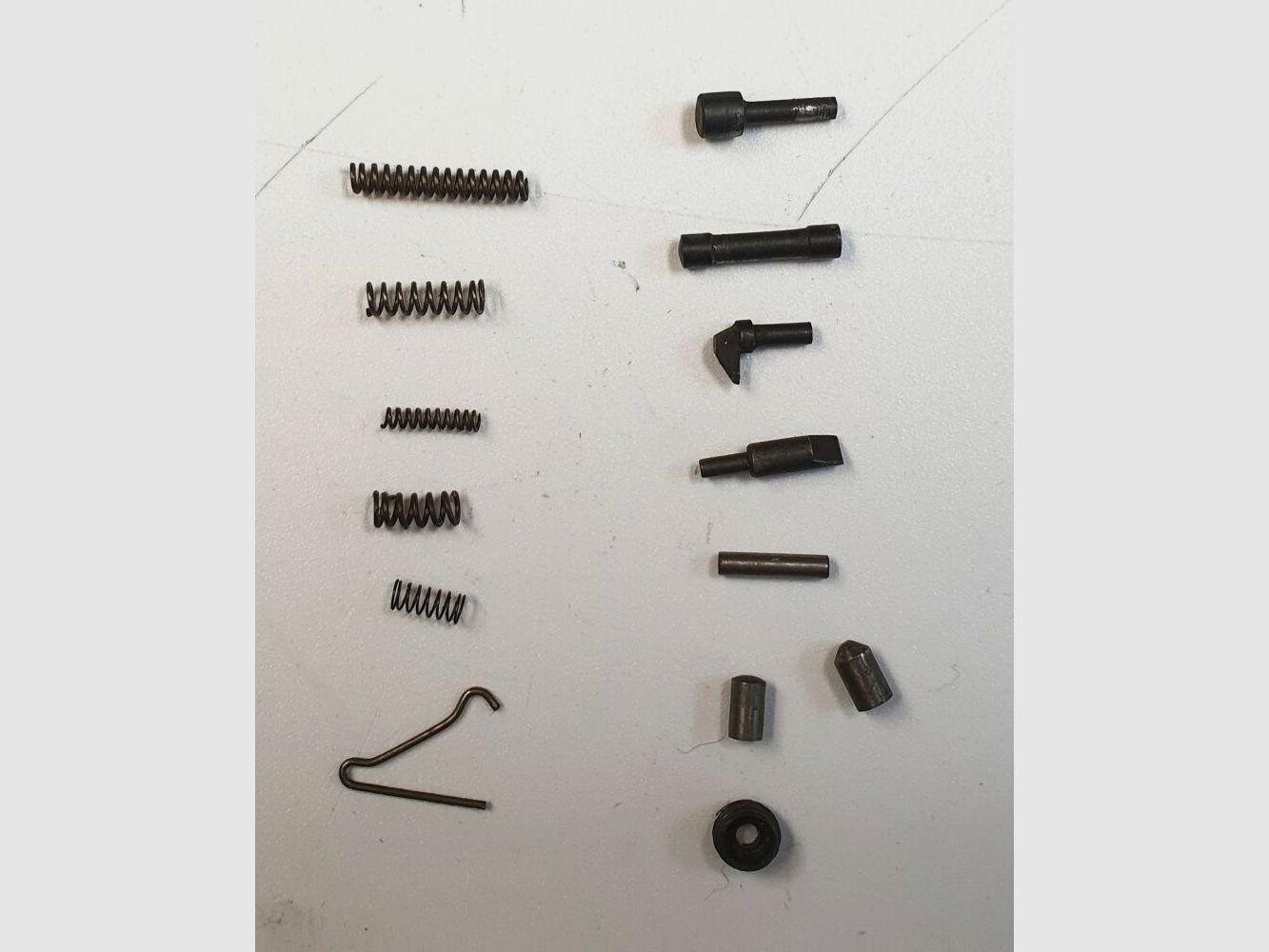 FEG Ensemble de Pièces Libres Pistolet Wallam 48 - cal. 9mm court