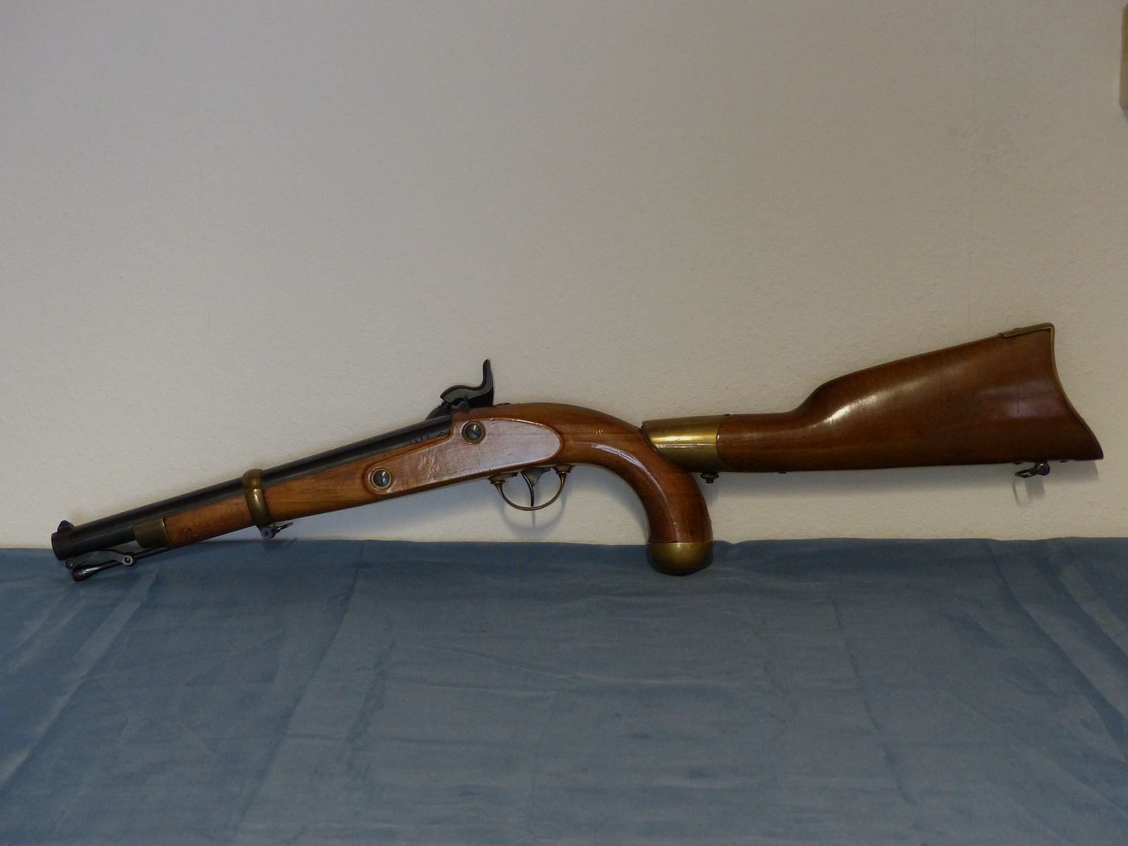 Navy Arms 1855 Dragoon Carbine Vorderlader Pistole mit Anschlagschaft von Antonio Zoli Cal. .45 vintage