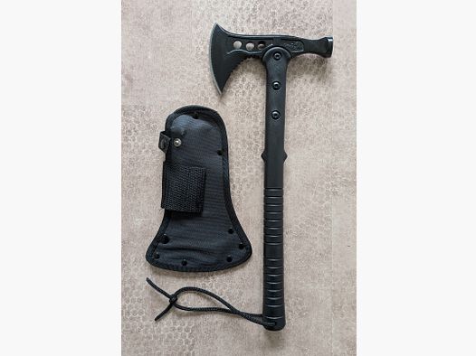 Tomahawk Axt mit Hammer