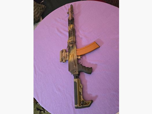 LCT AKM 